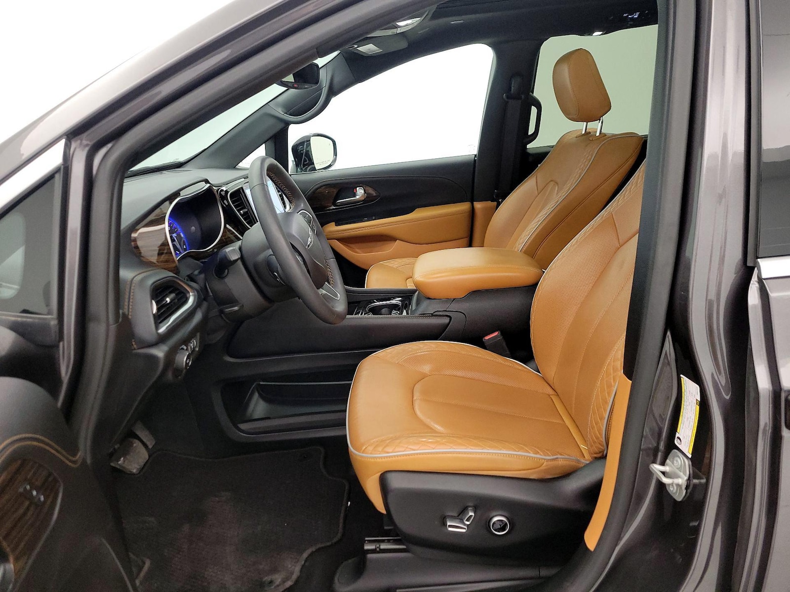 2023 Chrysler Pacifica Pinnacle - Photo 12