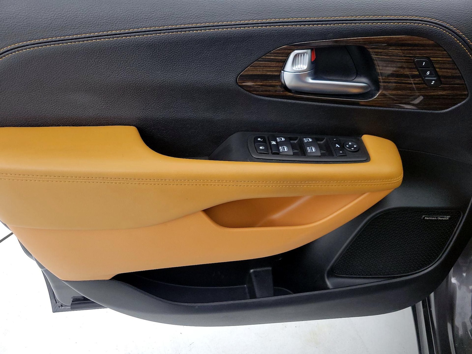 2023 Chrysler Pacifica Pinnacle - Photo 13
