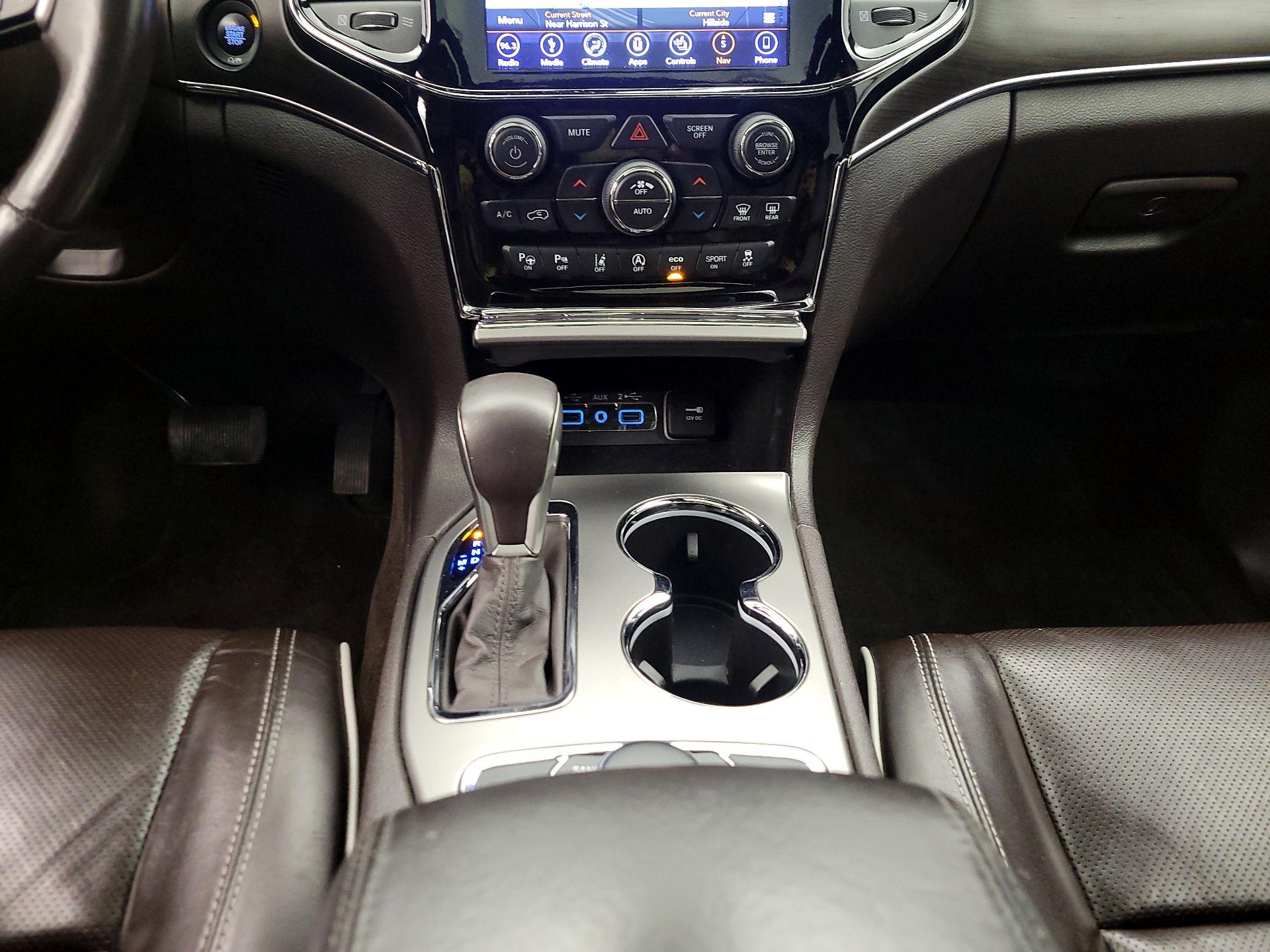 Thumbnail: 2019 Jeep Grand Cherokee - 18