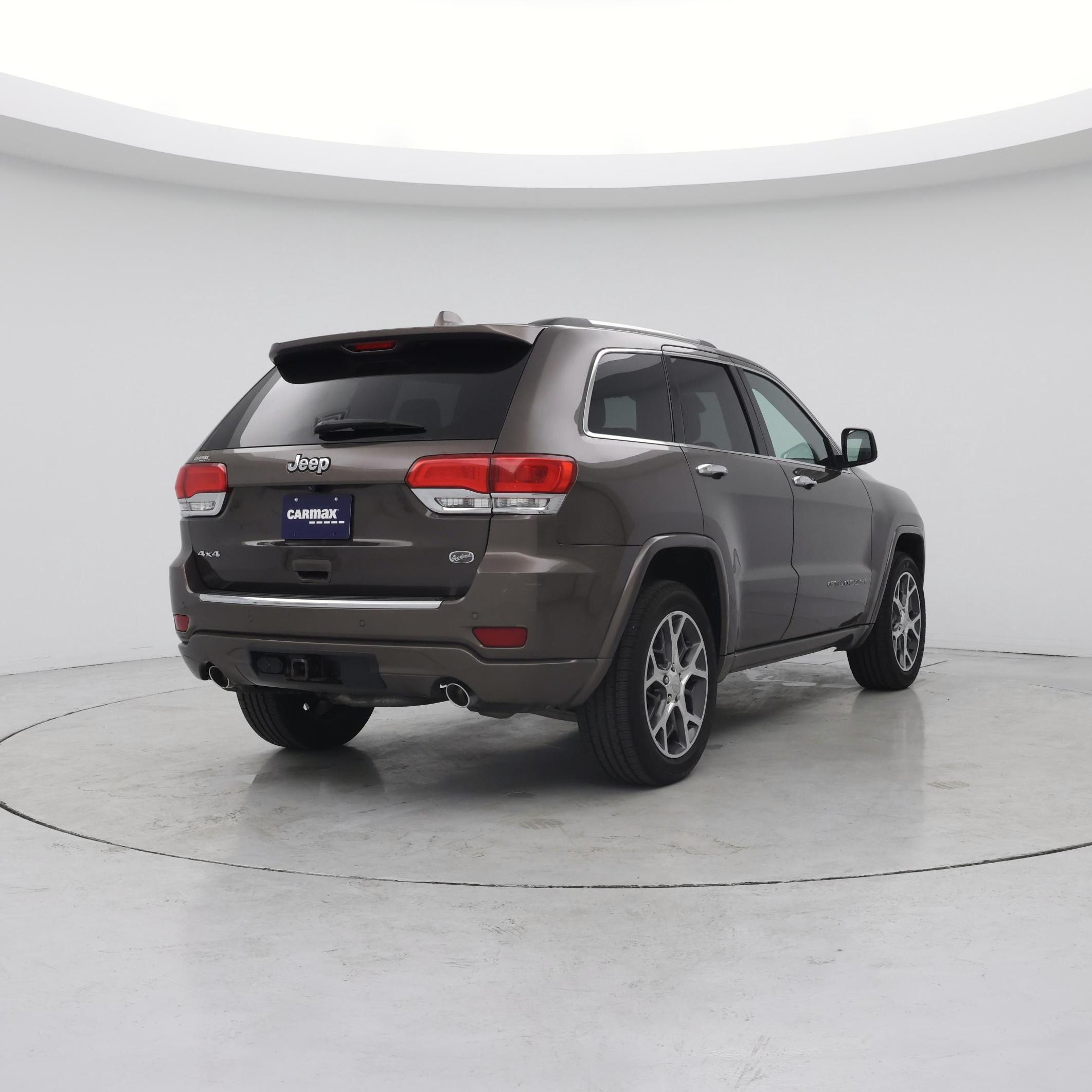 Thumbnail: 2019 Jeep Grand Cherokee - 8