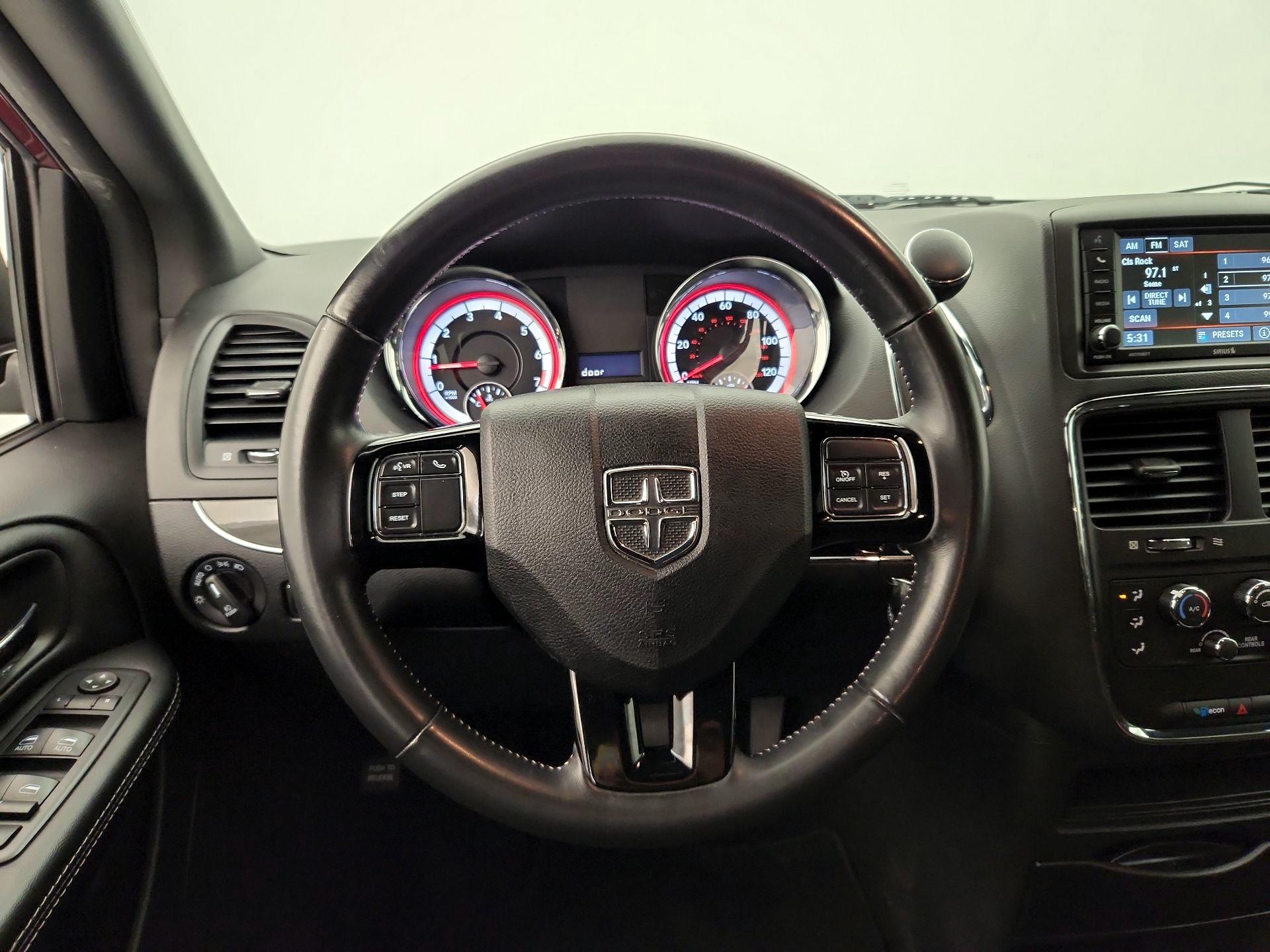 Thumbnail: 2019 Dodge Grand Caravan - 10