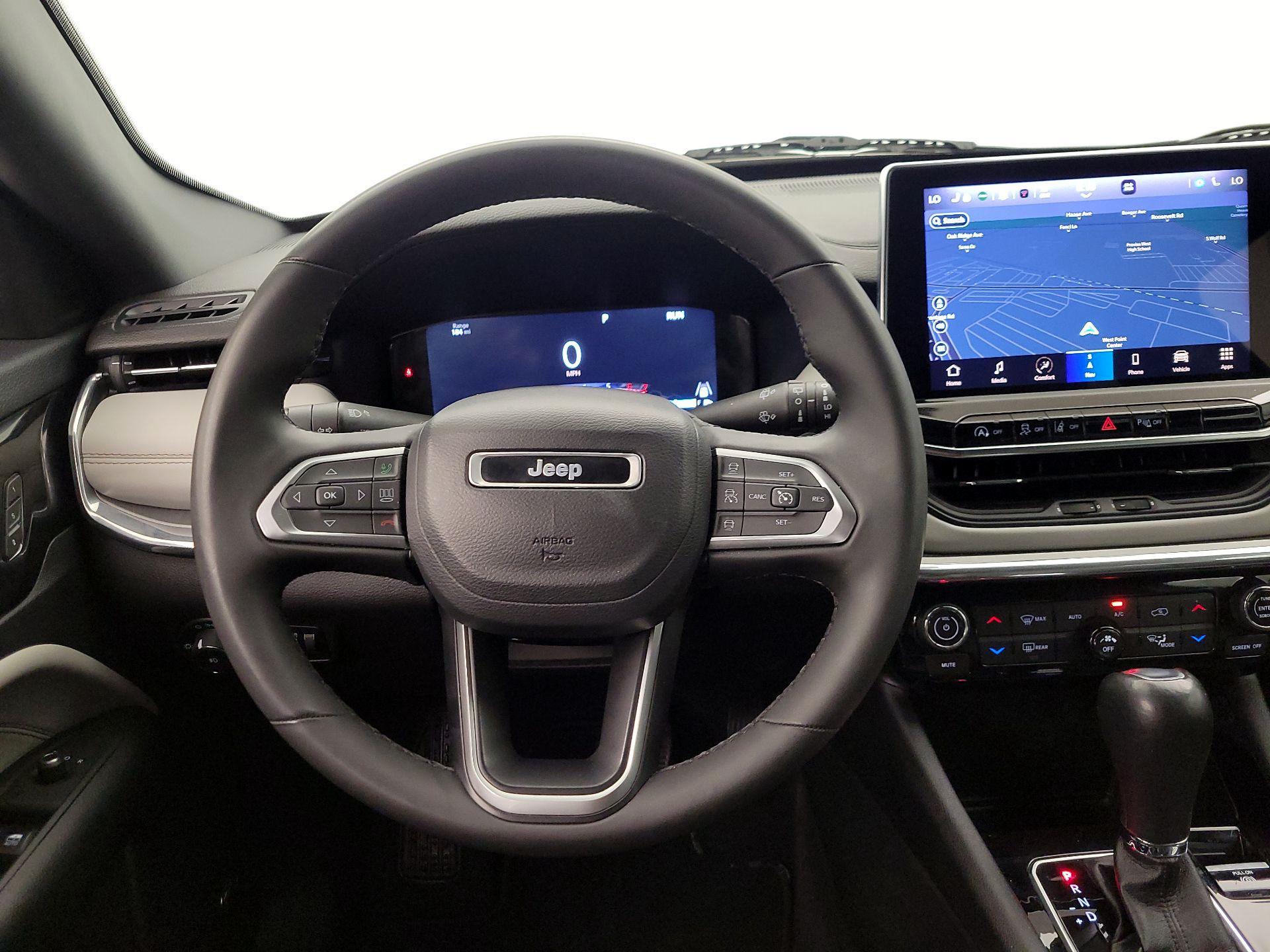 Thumbnail: 2023 Jeep Compass - 10