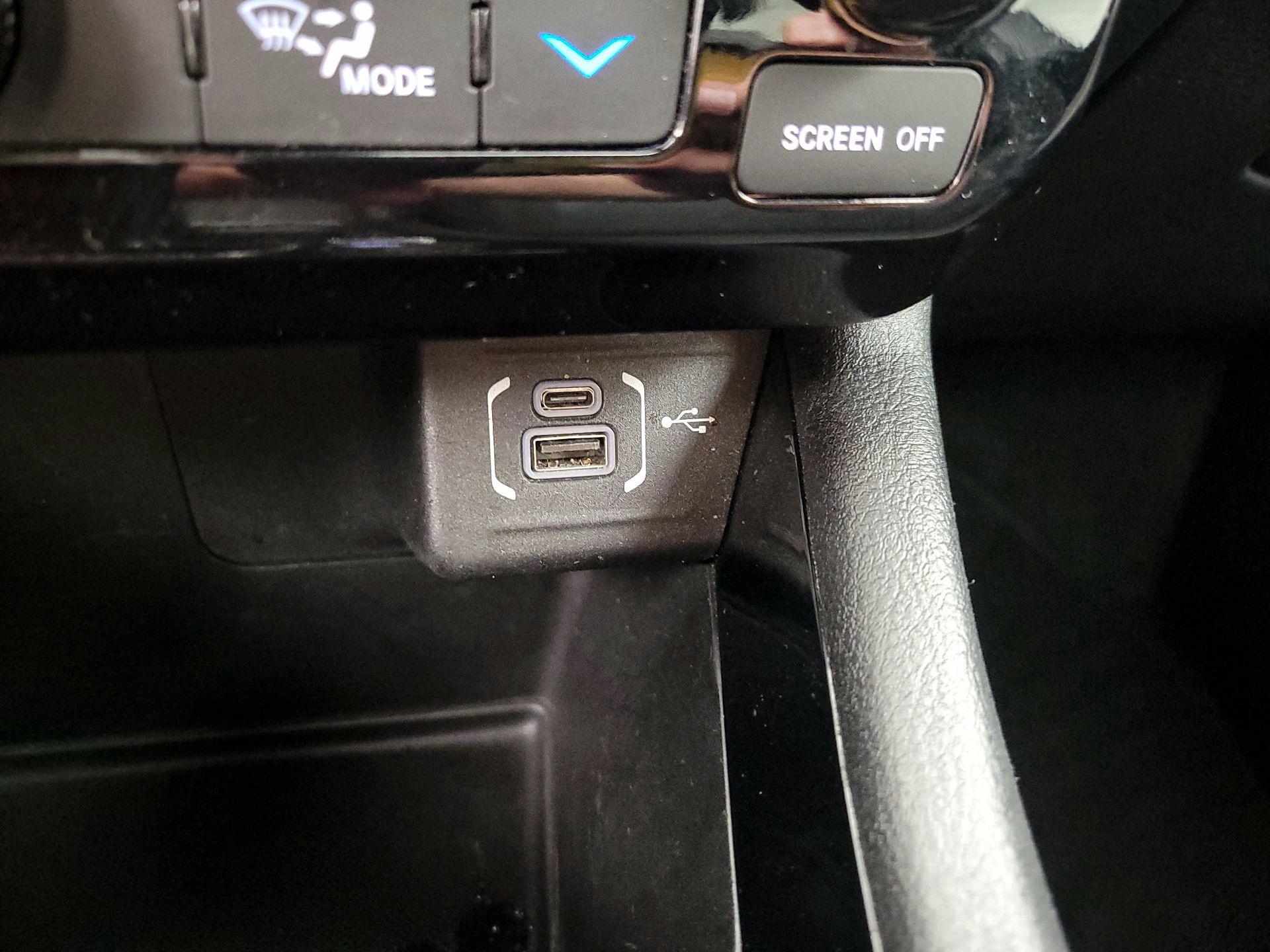 Thumbnail: 2023 Jeep Compass - 19