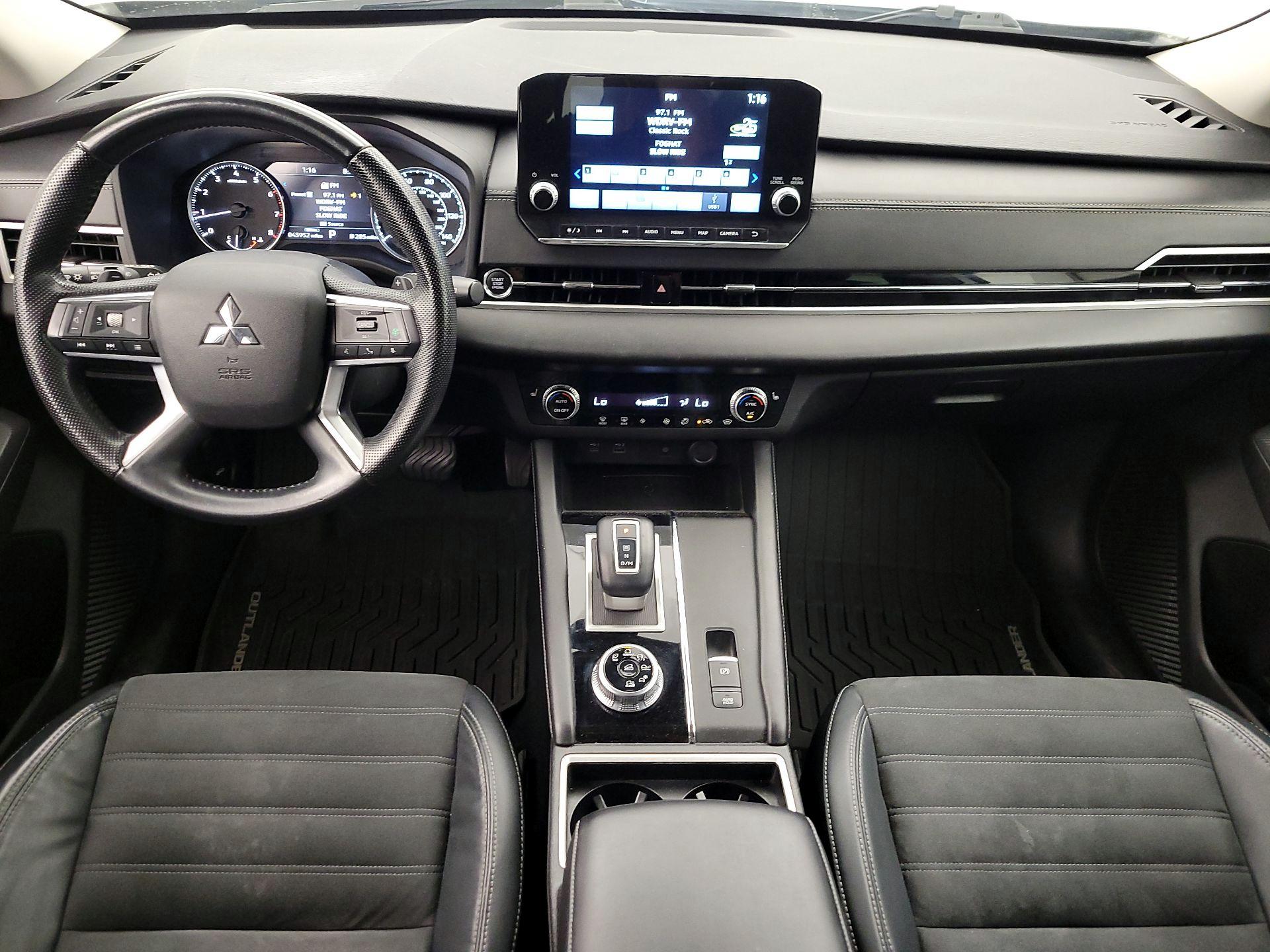 Thumbnail: 2022 Mitsubishi Outlander - 9