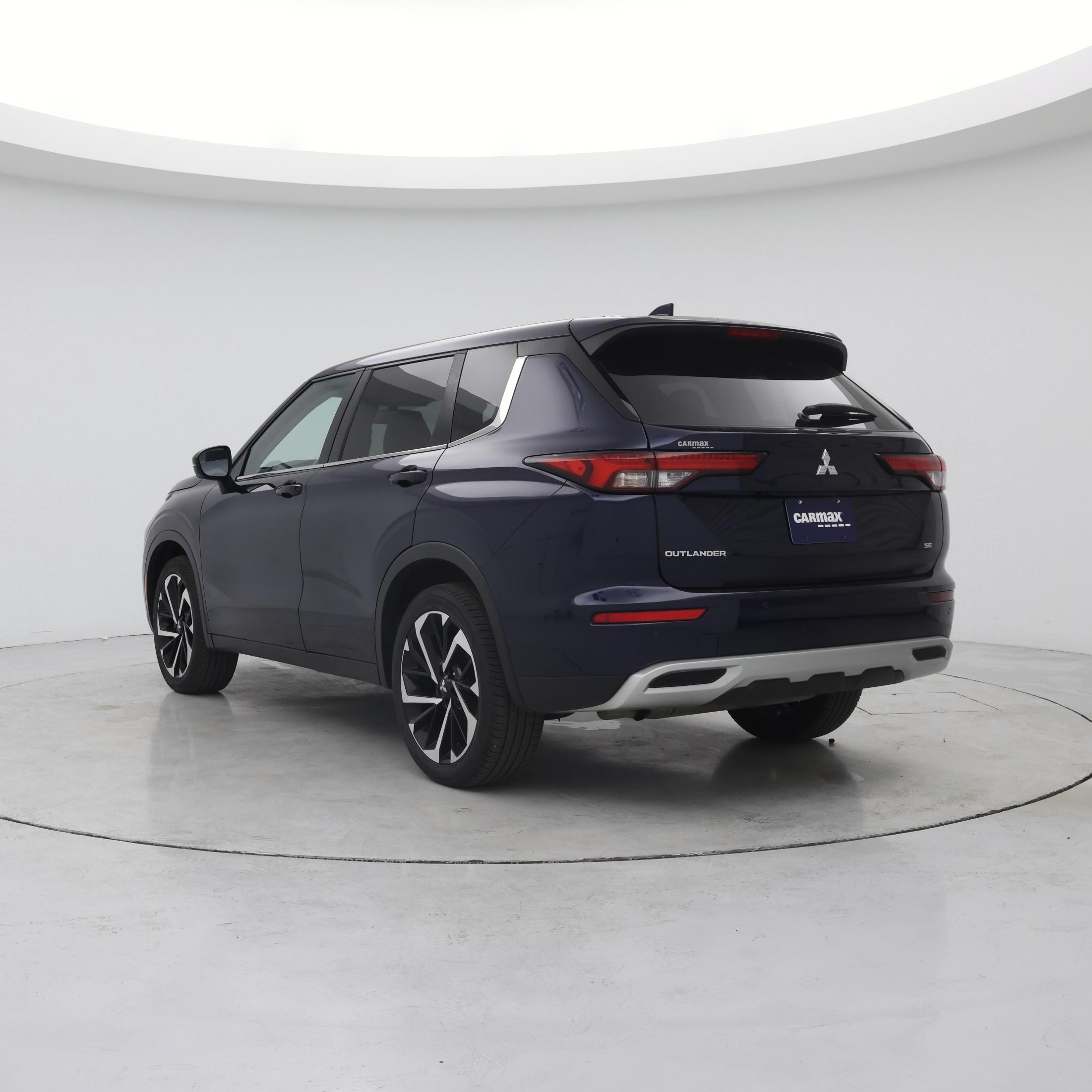 Thumbnail: 2024 Mitsubishi Outlander - 2