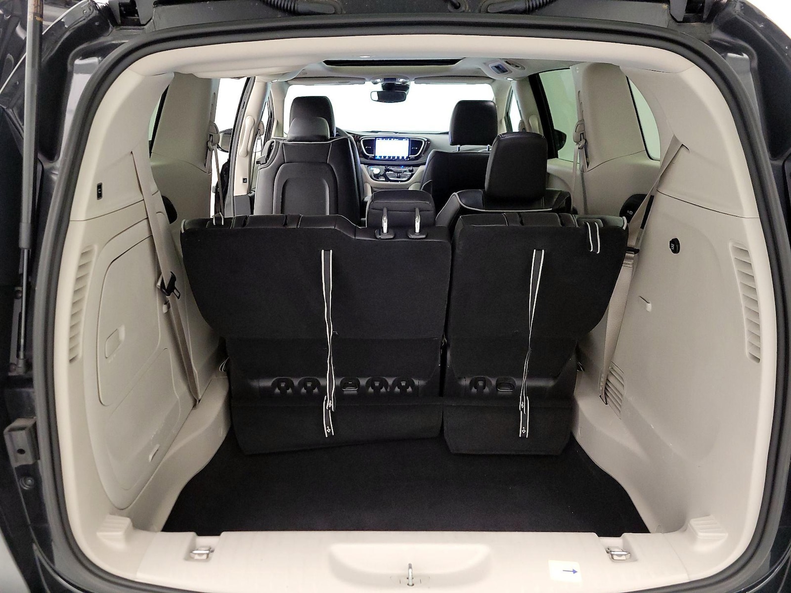2022 Chrysler Pacifica Hybrid Limited - Photo 24