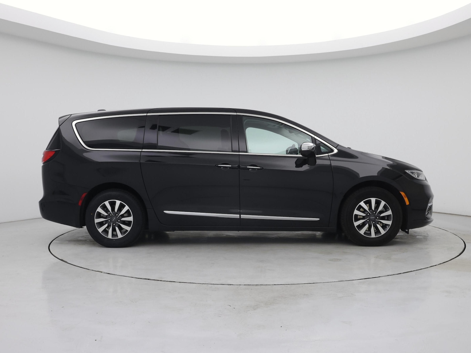 2022 Chrysler Pacifica Hybrid Limited - Photo 8