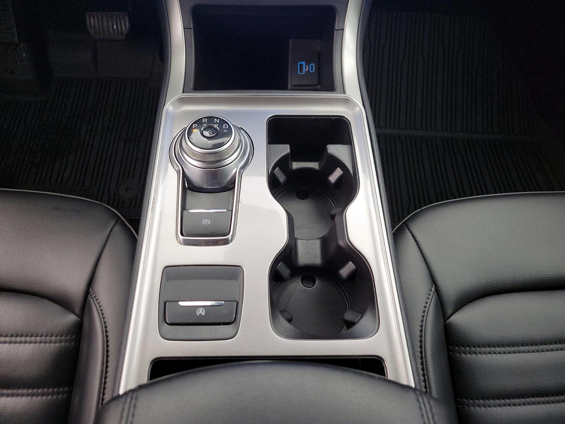 Thumbnail: 2023 Ford Edge - 17