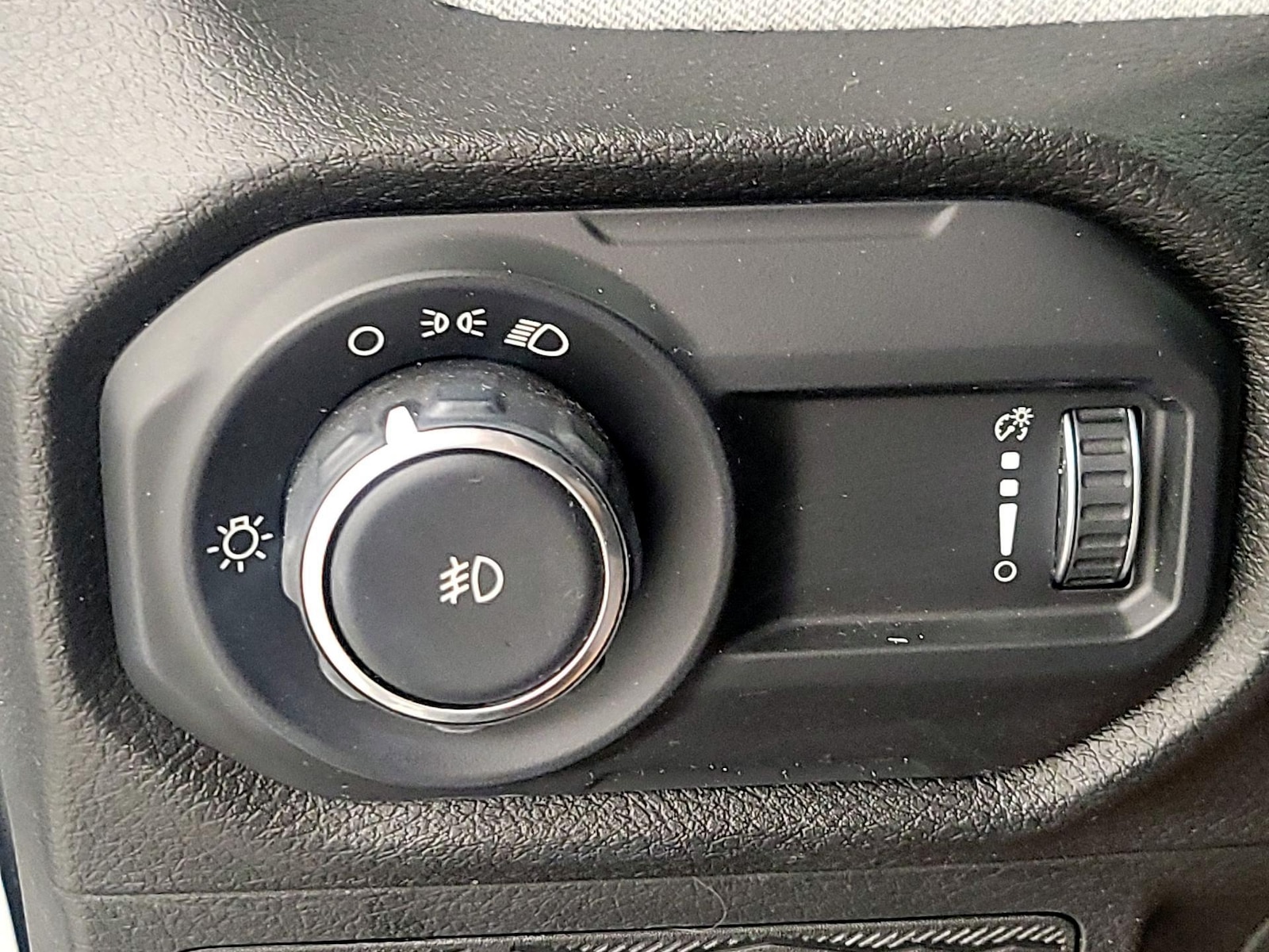 2024 Jeep Wrangler 4-Door Sport - Photo 14