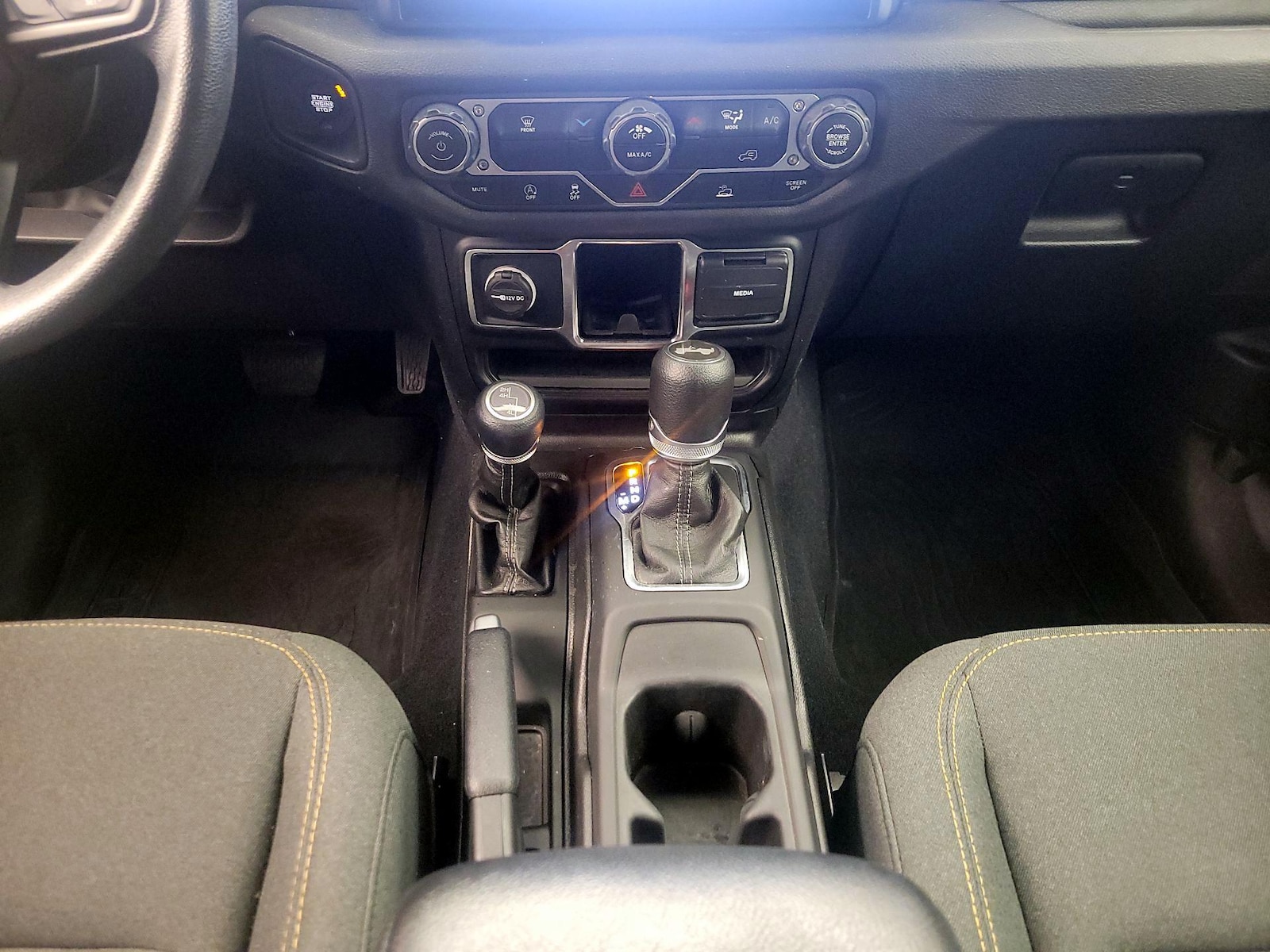 2024 Jeep Wrangler 4-Door Sport - Photo 18