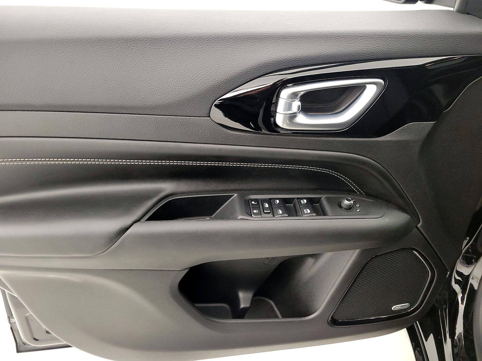 Thumbnail: 2024 Jeep Compass - 12