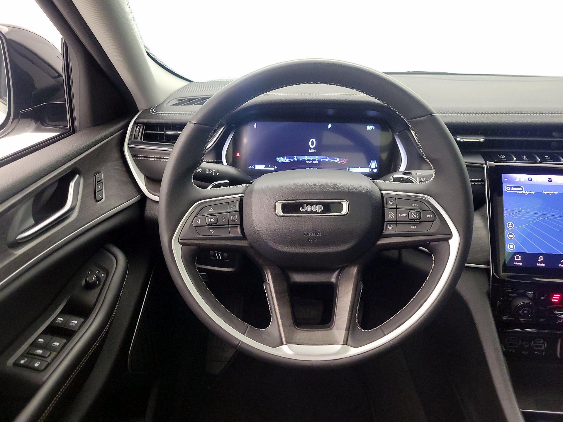 Thumbnail: 2023 Jeep Grand Cherokee - 10