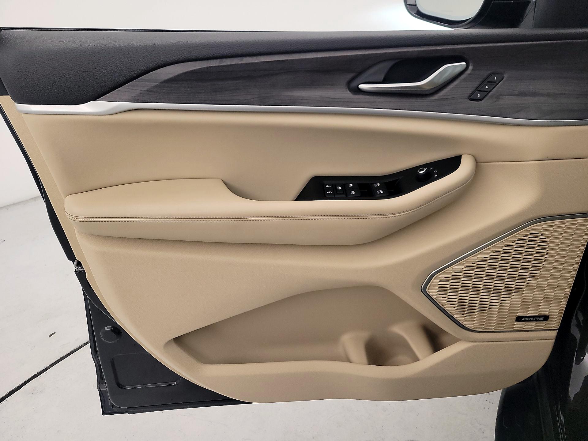 Thumbnail: 2023 Jeep Grand Cherokee - 12