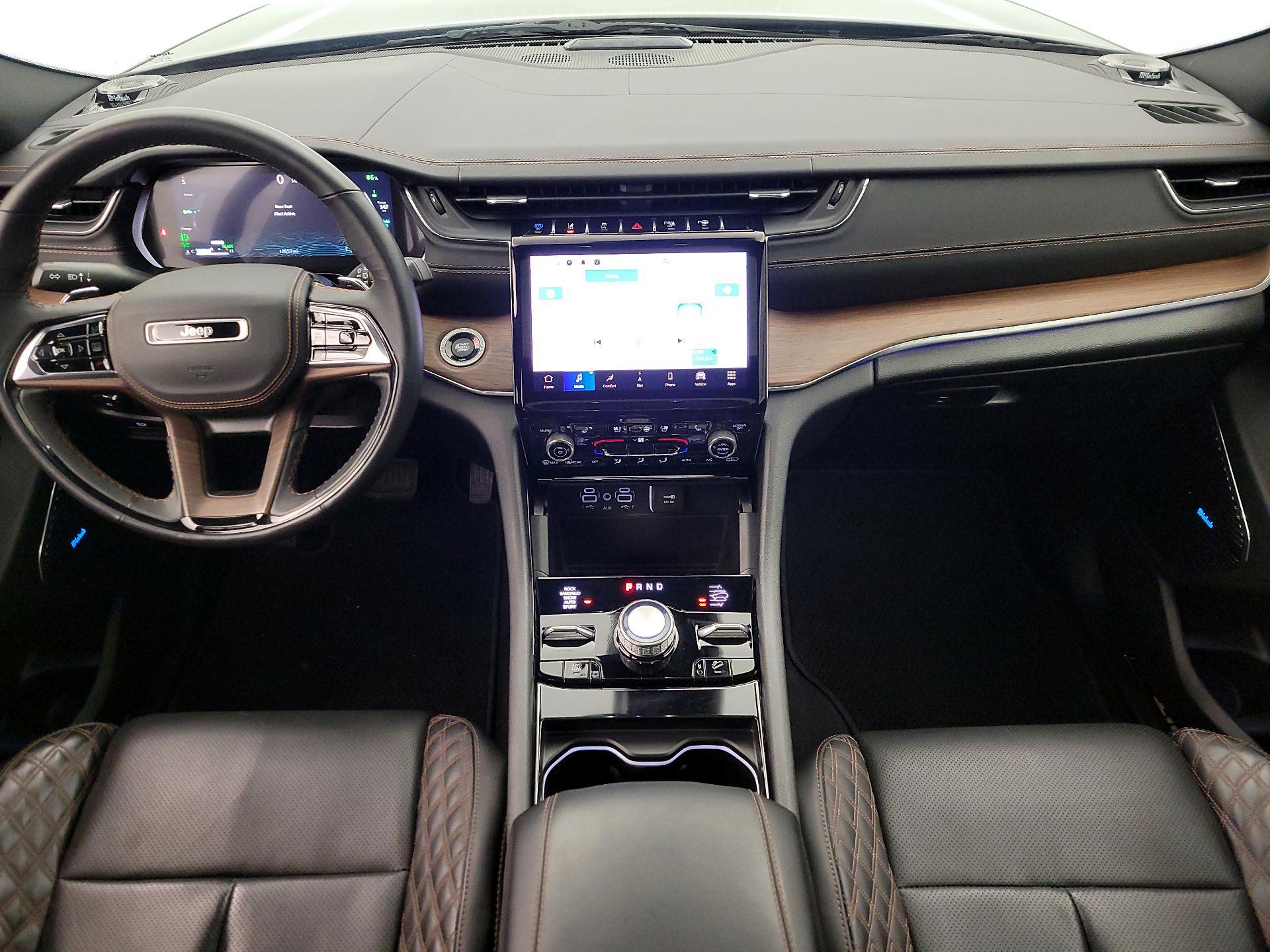 Thumbnail: 2022 Jeep Grand Cherokee - 9