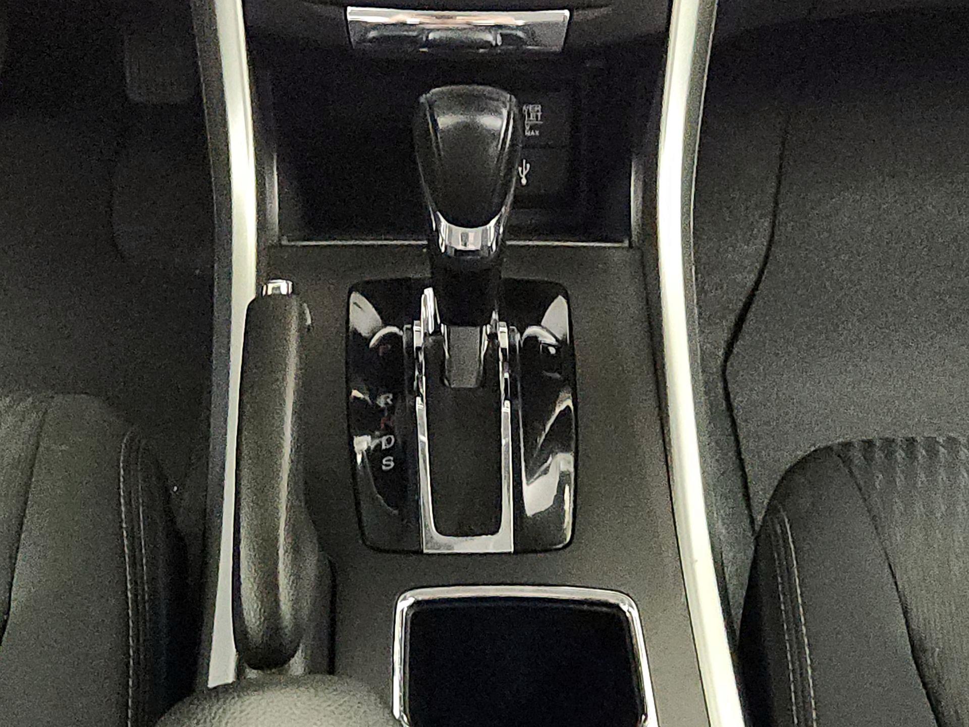 Thumbnail: 2015 Honda Accord - 17