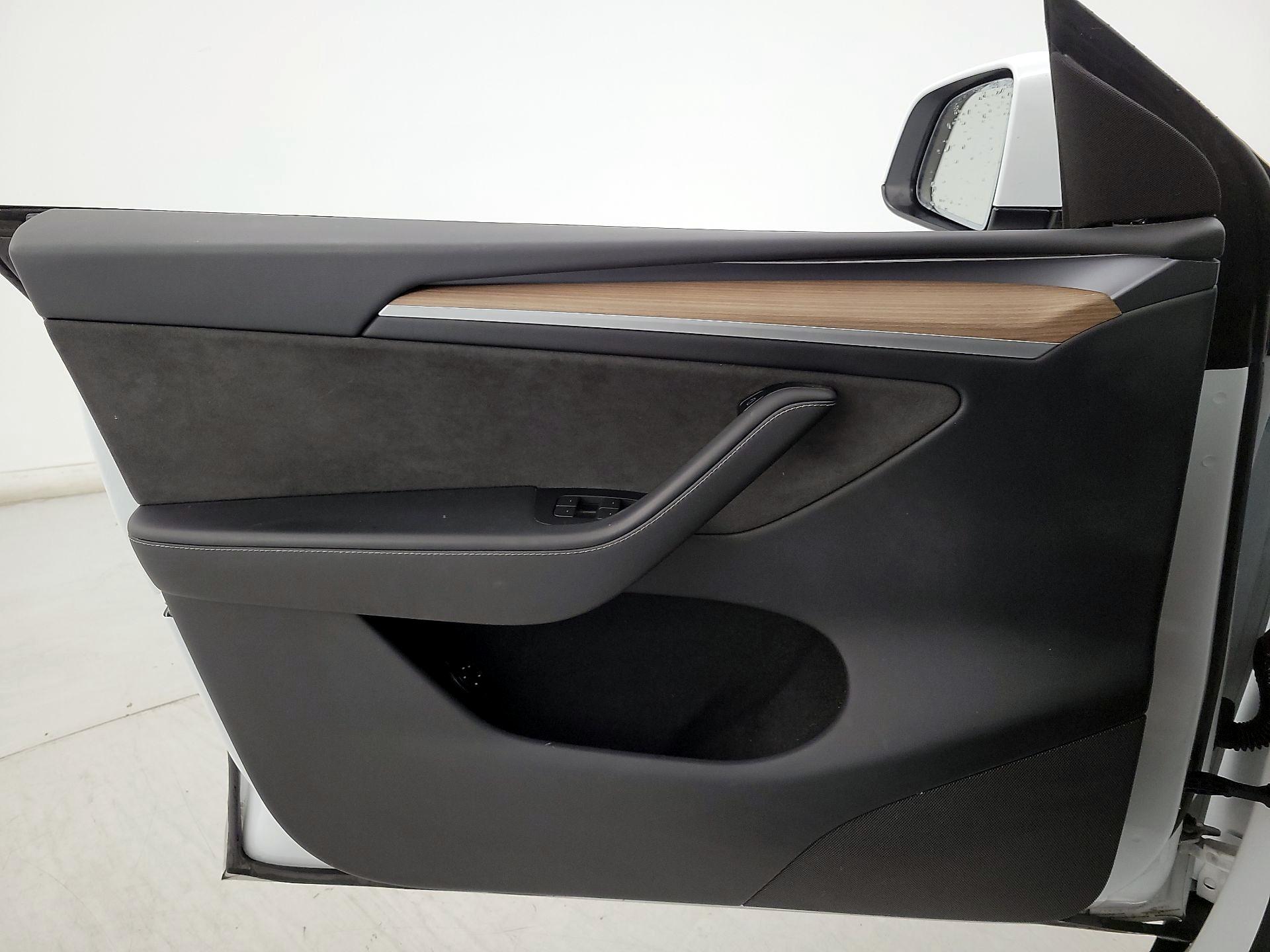 Thumbnail: 2024 Tesla Model Y - 12