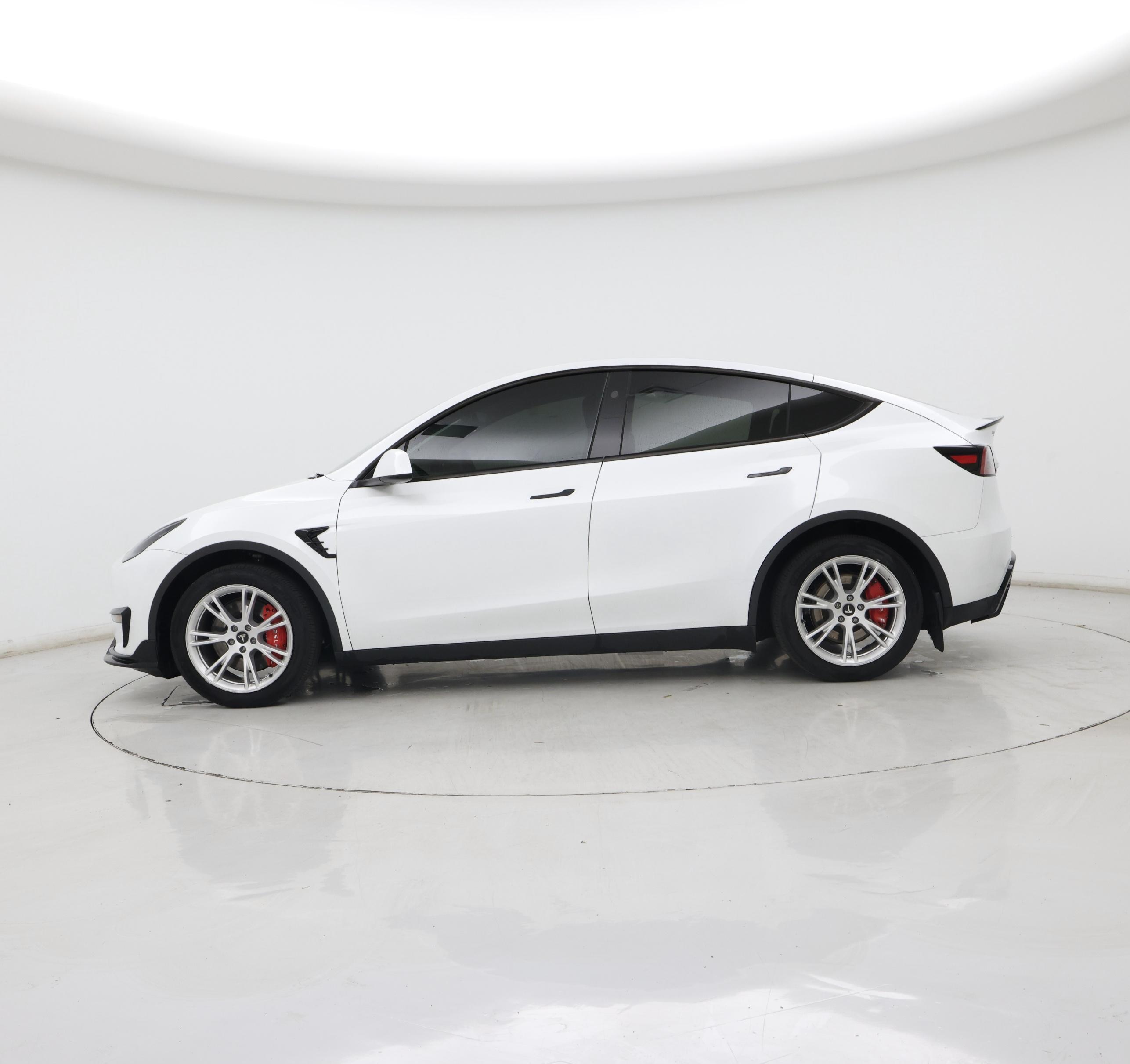 Thumbnail: 2024 Tesla Model Y - 3