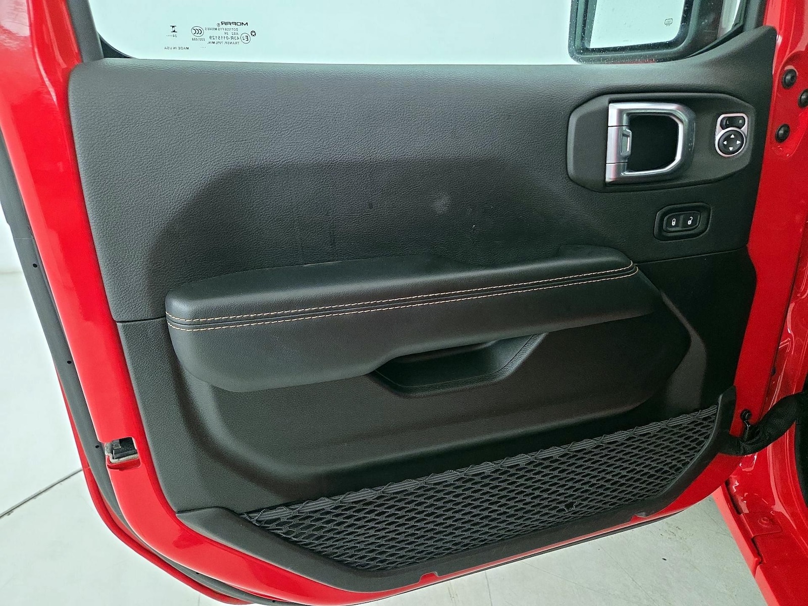 2025 Jeep Wrangler 4-Door Sahara - Photo 13