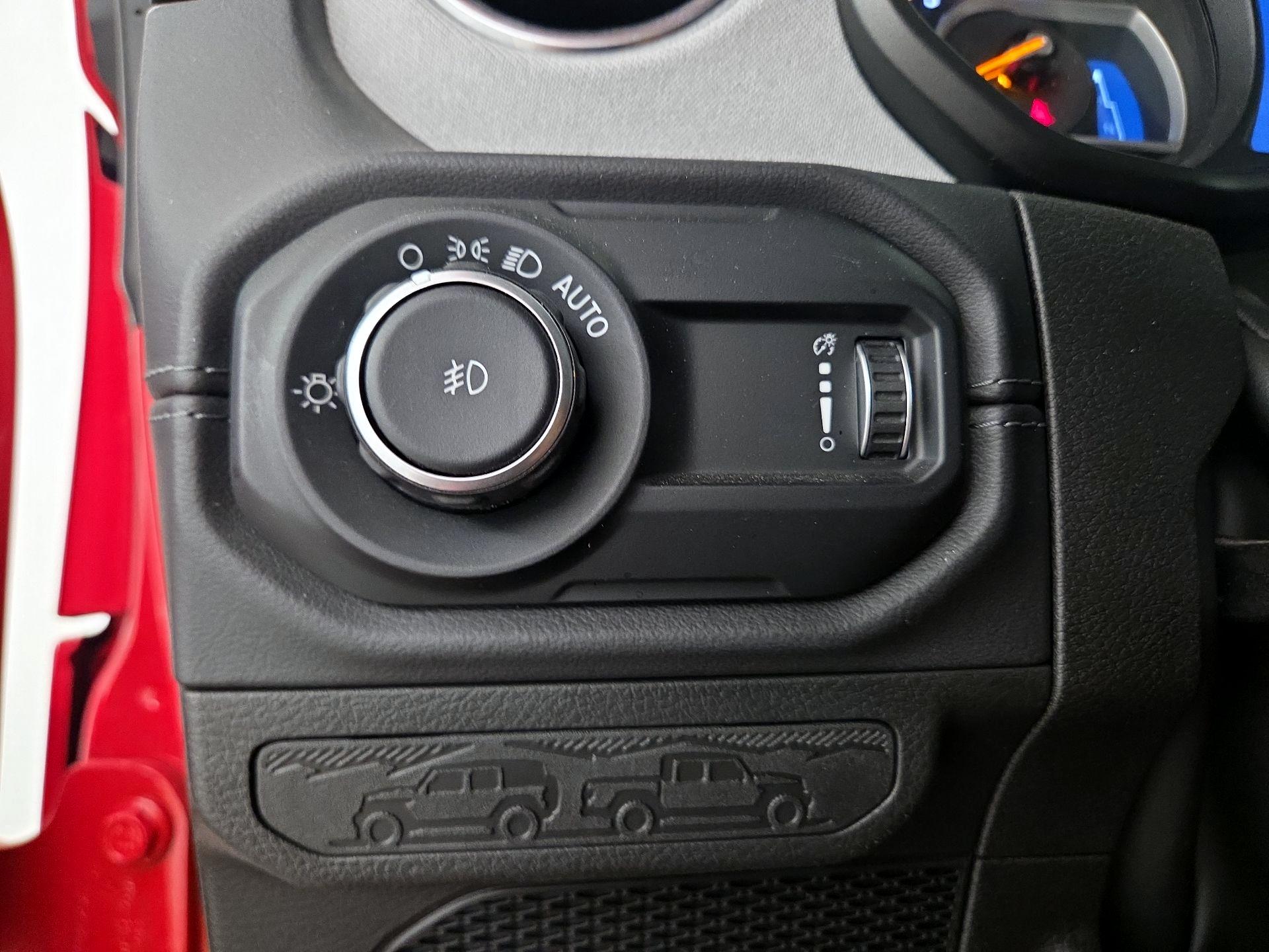 Thumbnail: 2025 Jeep Wrangler - 13