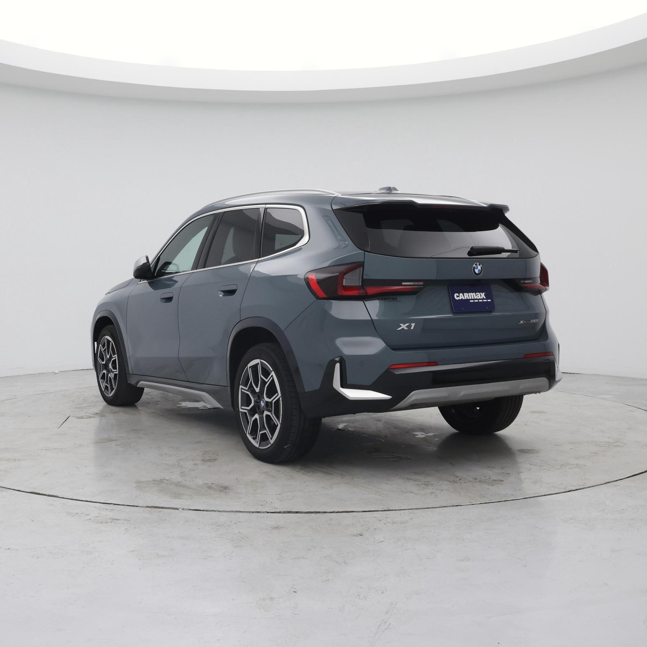 Thumbnail: 2023 BMW X1 - 2