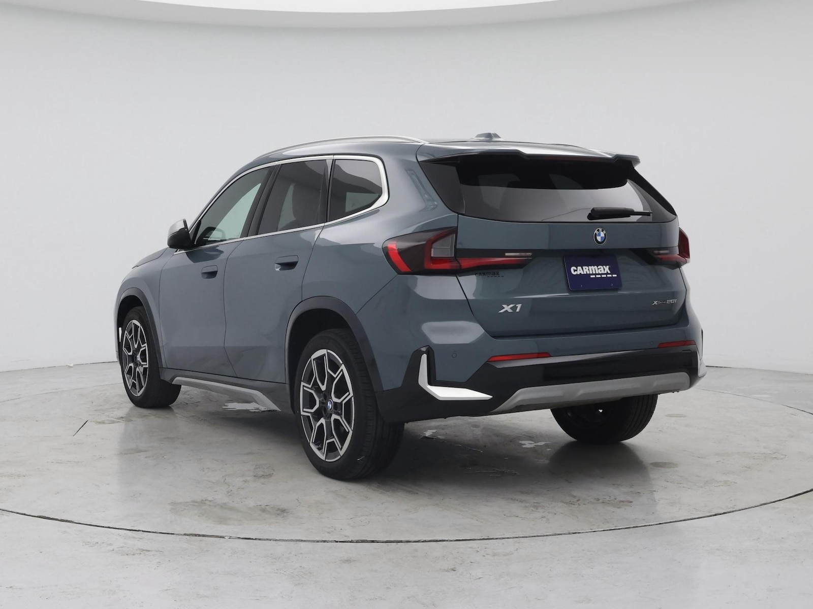 2023 BMW X1 28i - Photo 3