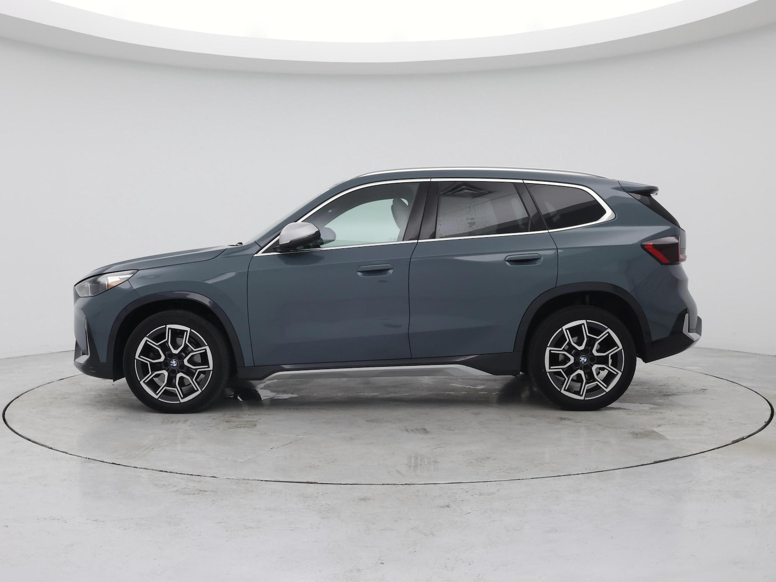 2023 BMW X1 28i - Photo 4