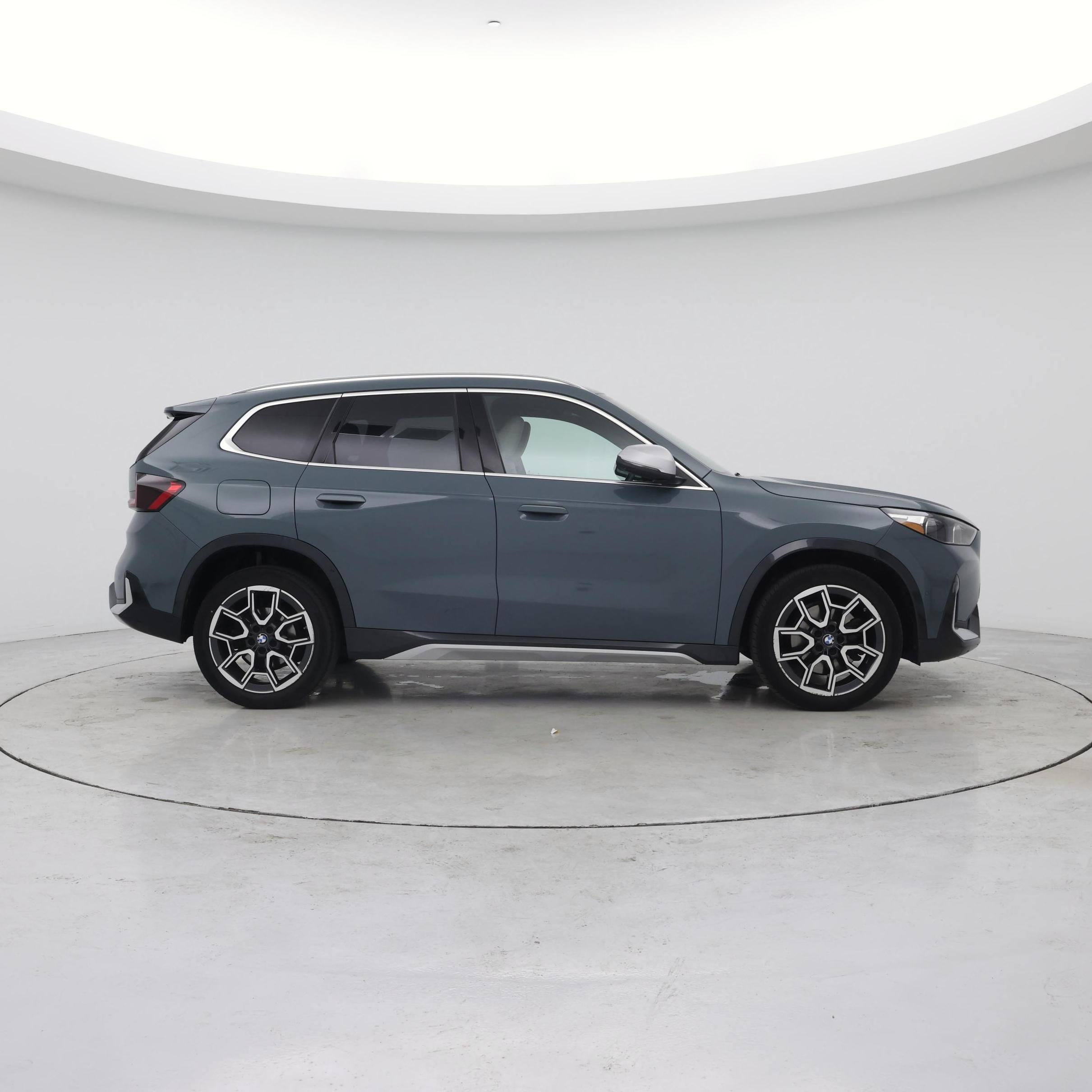Thumbnail: 2023 BMW X1 - 7