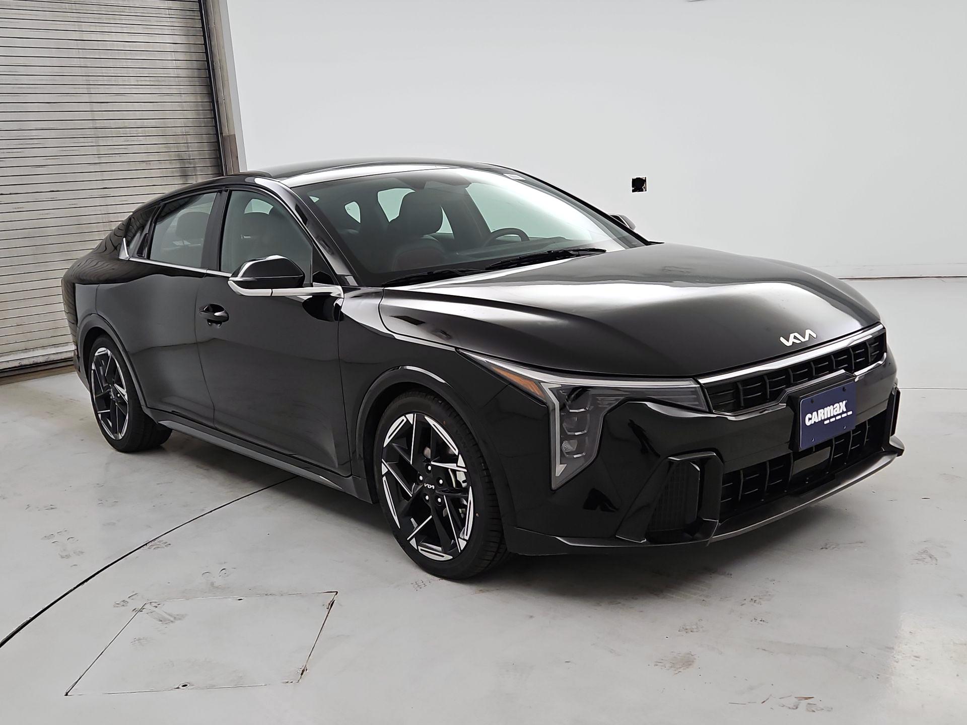 Thumbnail: 2025 Kia K4 - 1