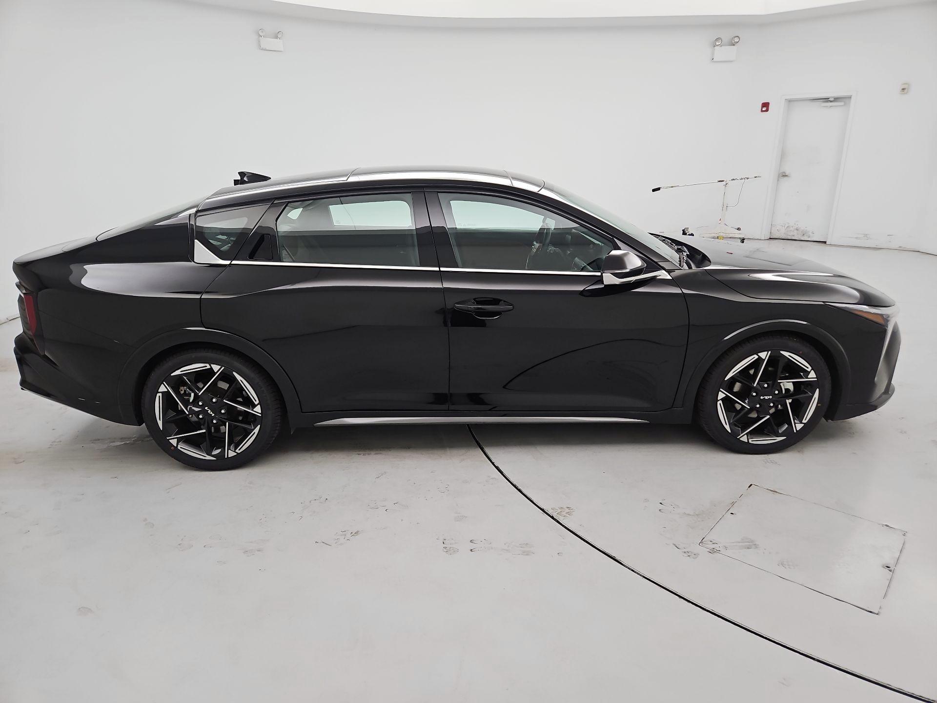 Thumbnail: 2025 Kia K4 - 4