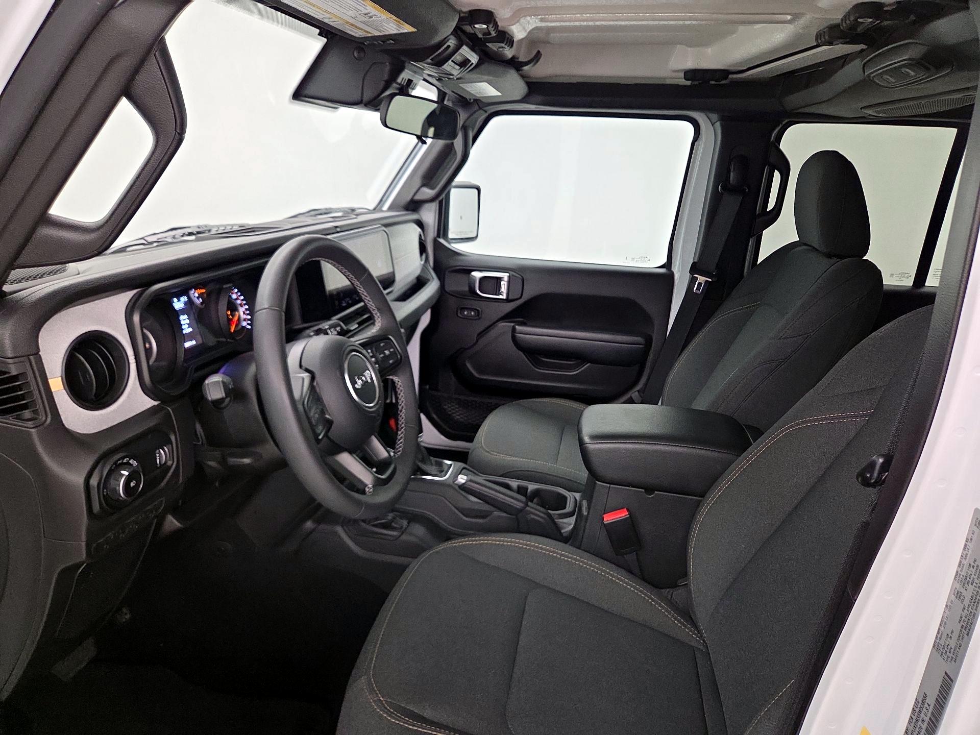 Thumbnail: 2025 Jeep Wrangler - 11
