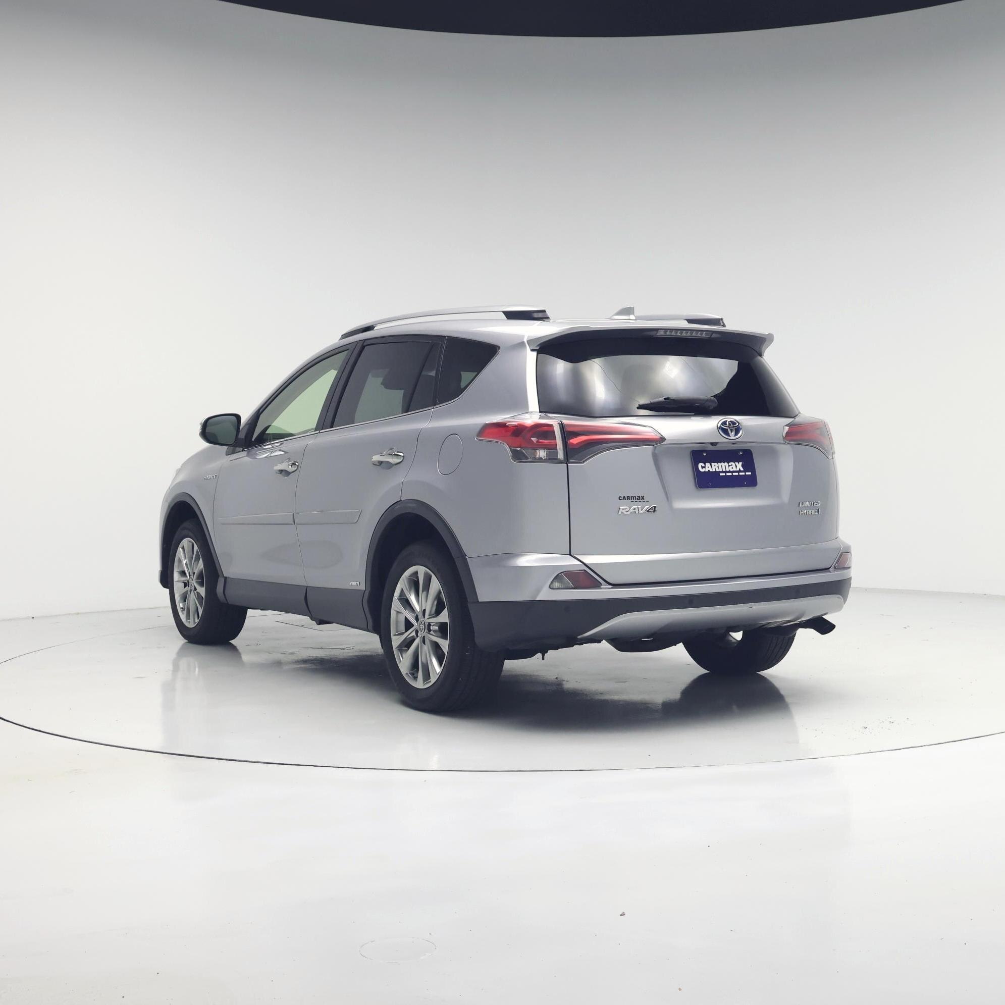 Thumbnail: 2017 Toyota RAV4 - 2