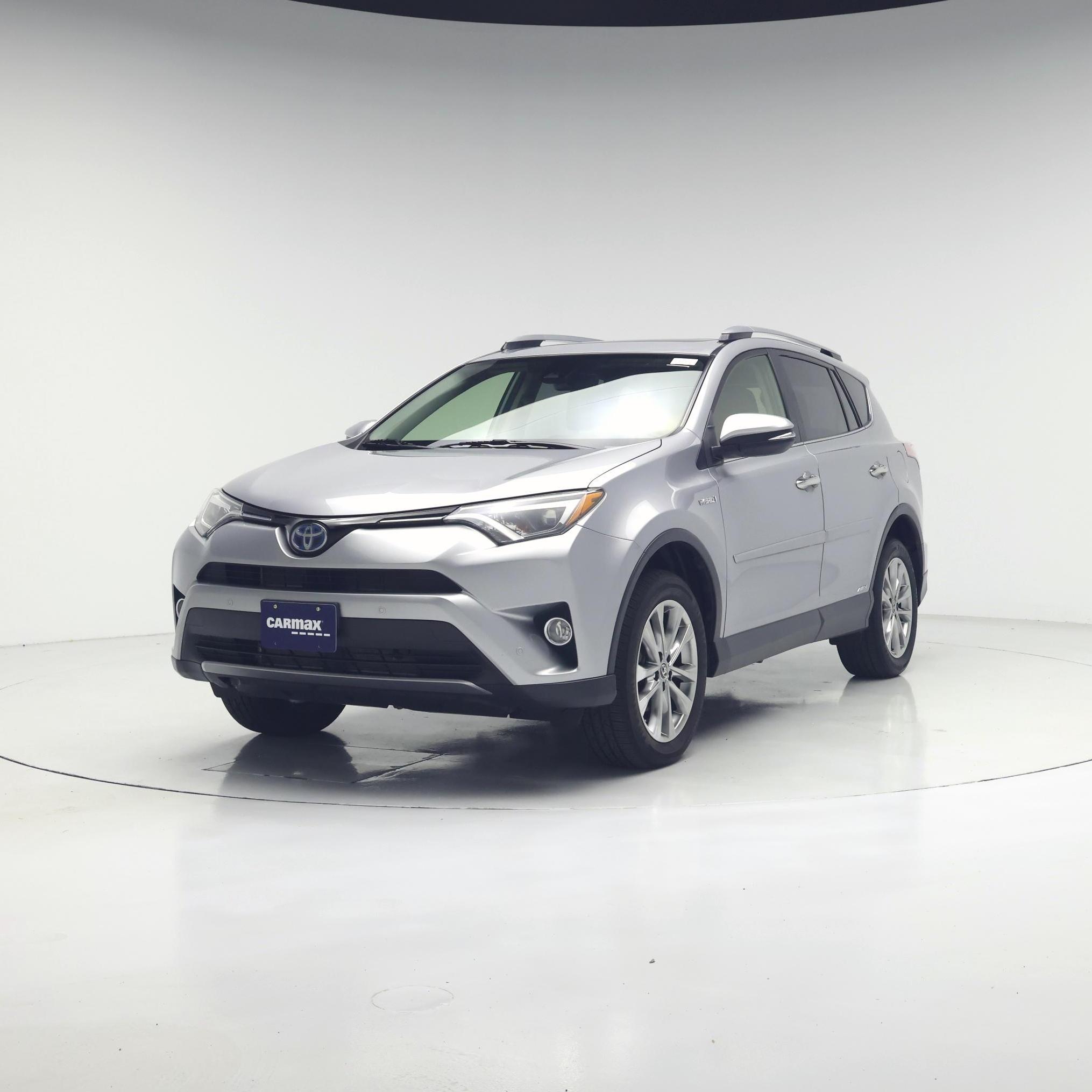 Thumbnail: 2017 Toyota RAV4 - 4