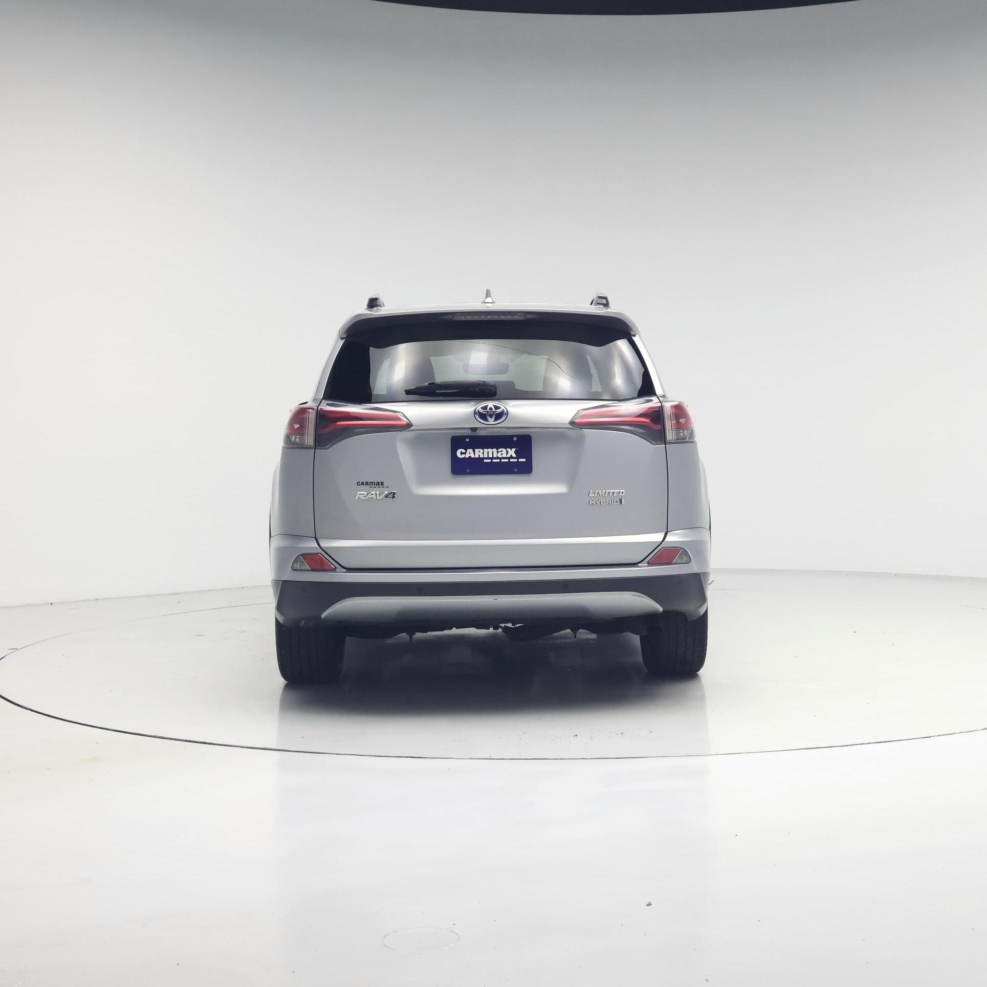Thumbnail: 2017 Toyota RAV4 - 6