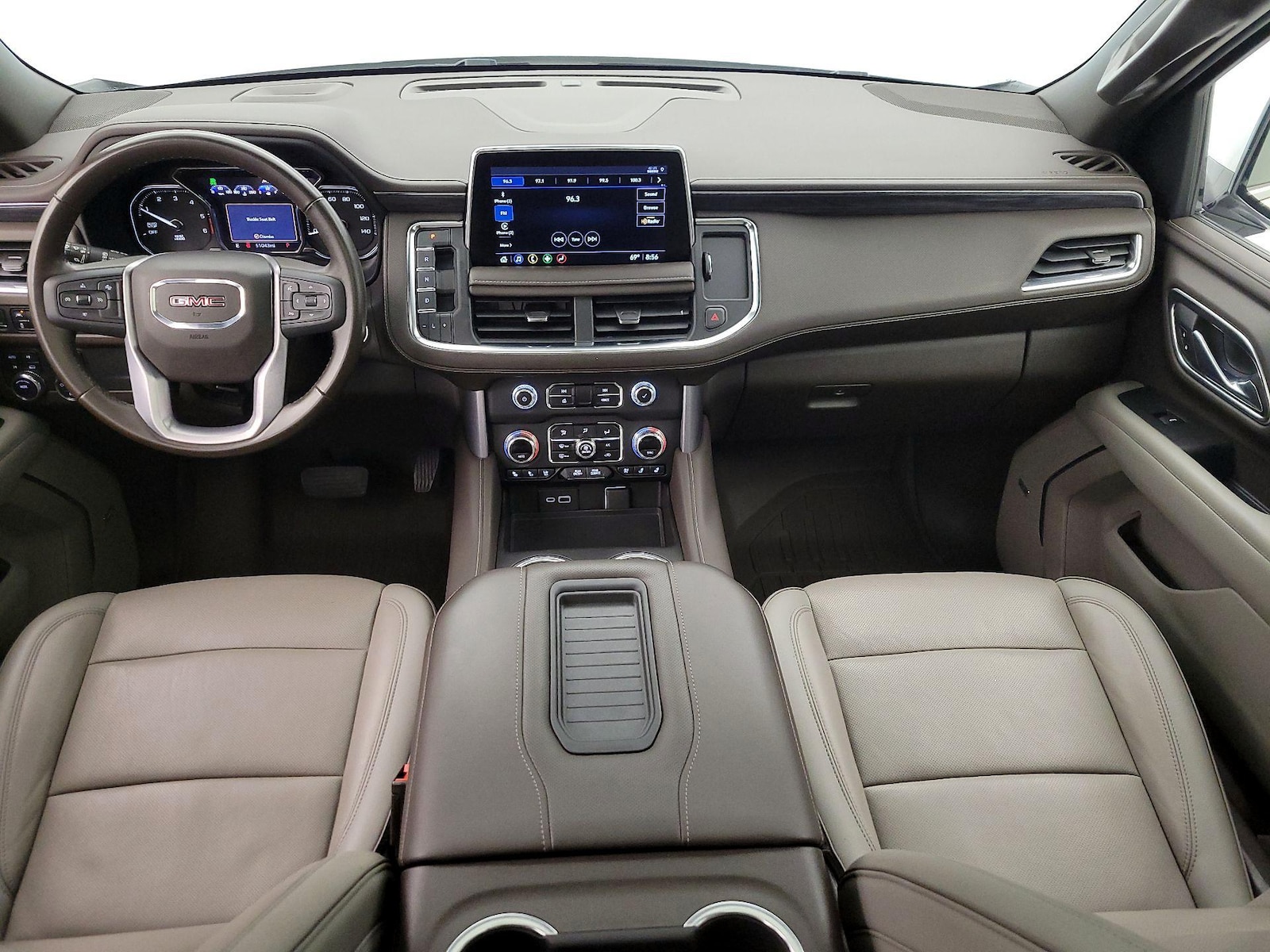 2021 GMC Yukon SLT - Photo 10