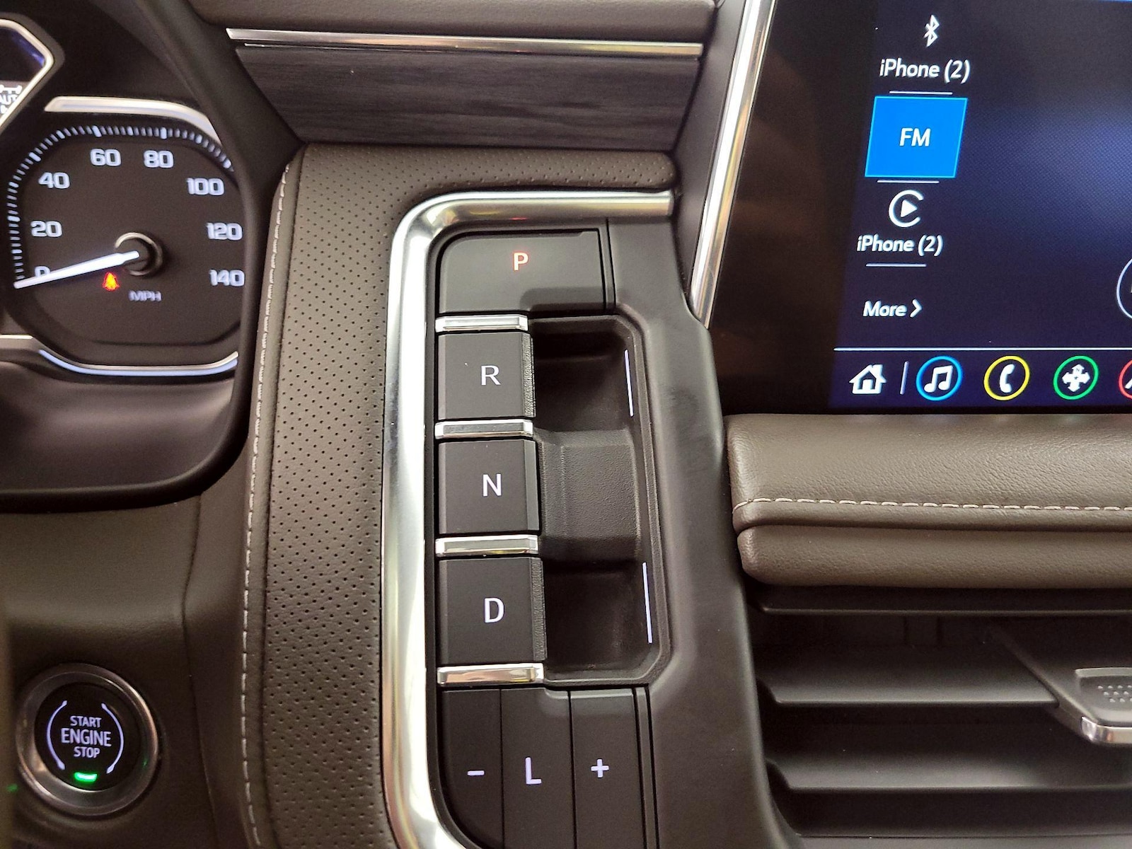 2021 GMC Yukon SLT - Photo 18