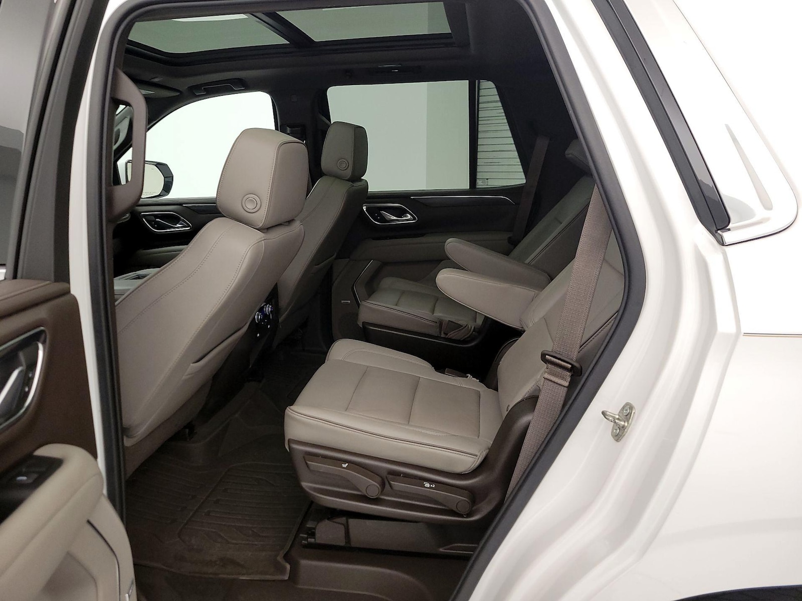 2021 GMC Yukon SLT - Photo 21