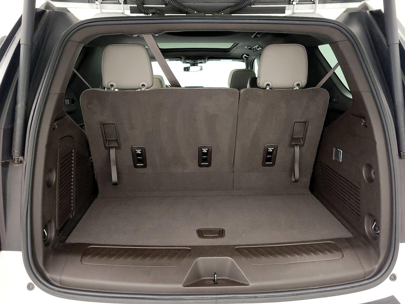 2021 GMC Yukon SLT - Photo 23