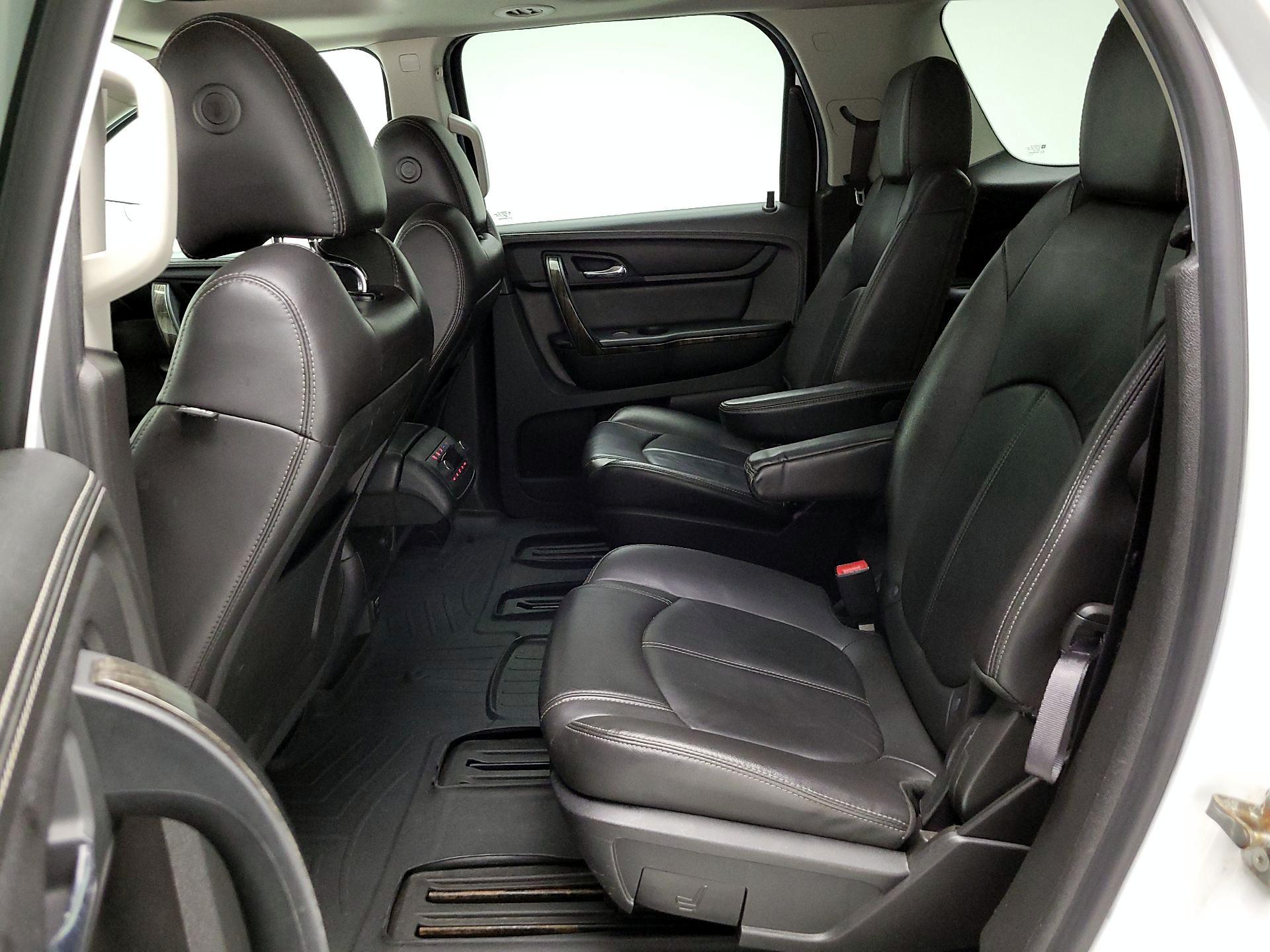 Thumbnail: 2016 GMC Acadia - 19