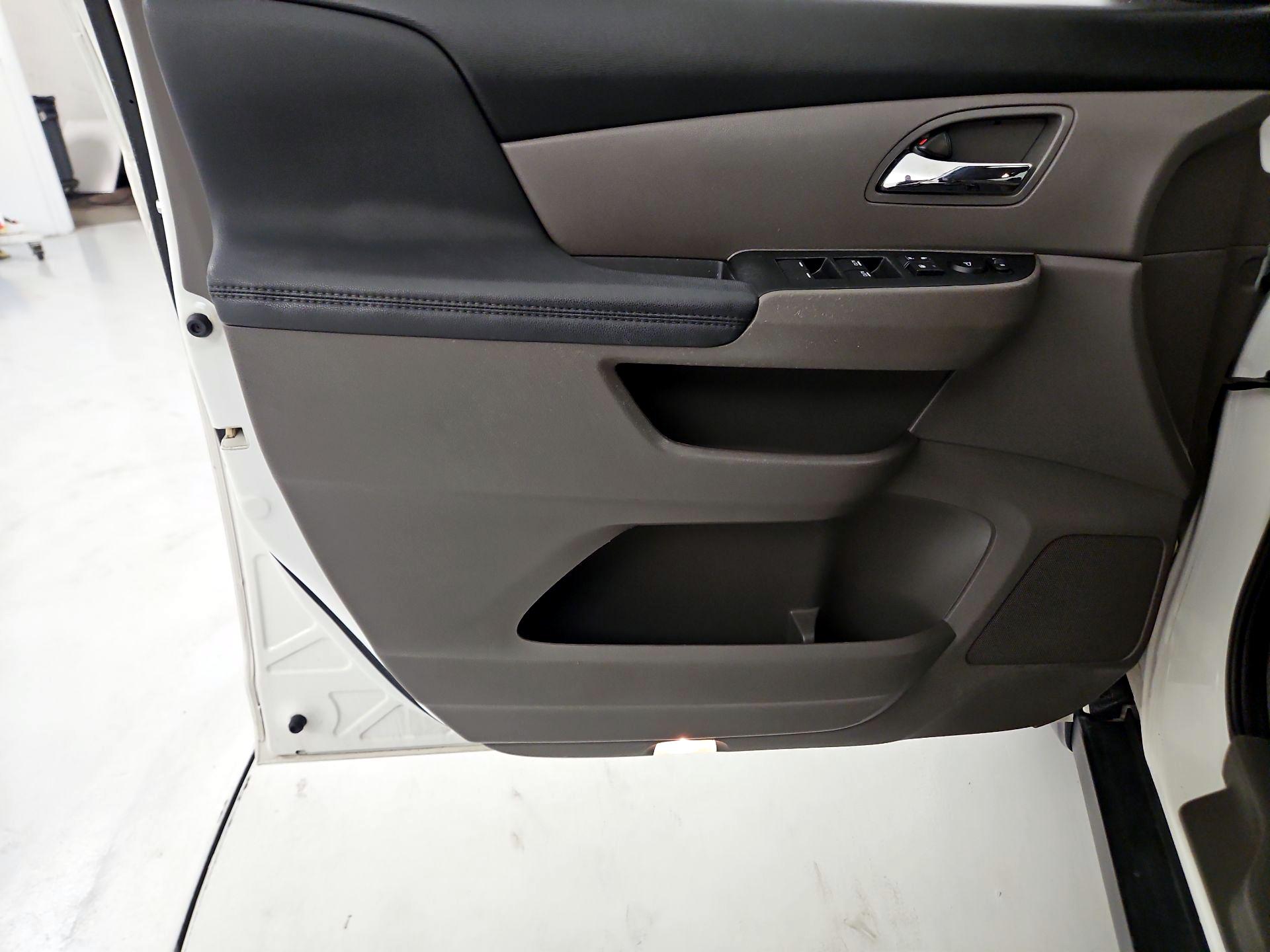Thumbnail: 2016 Honda Odyssey - 10