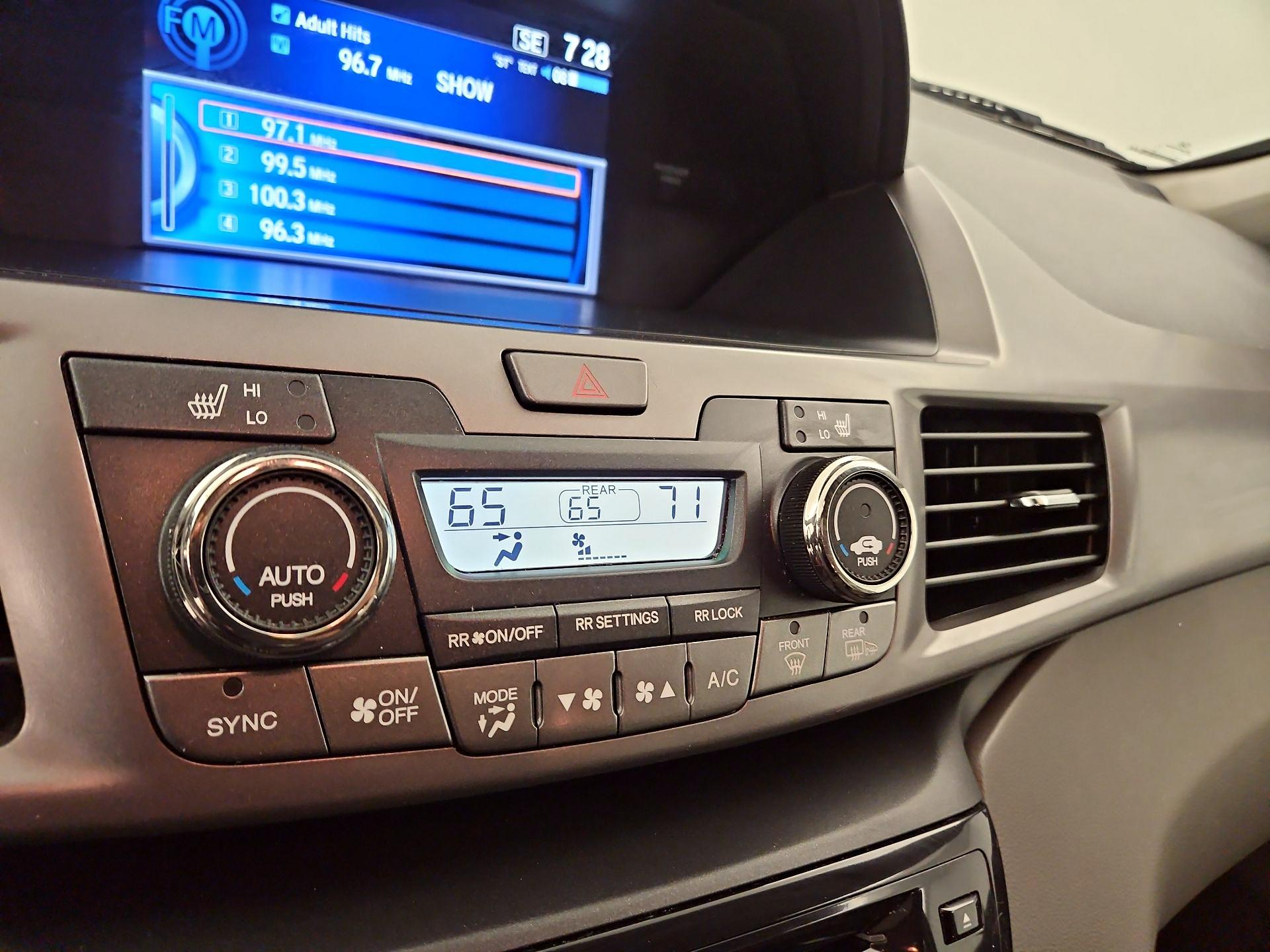 Thumbnail: 2016 Honda Odyssey - 14