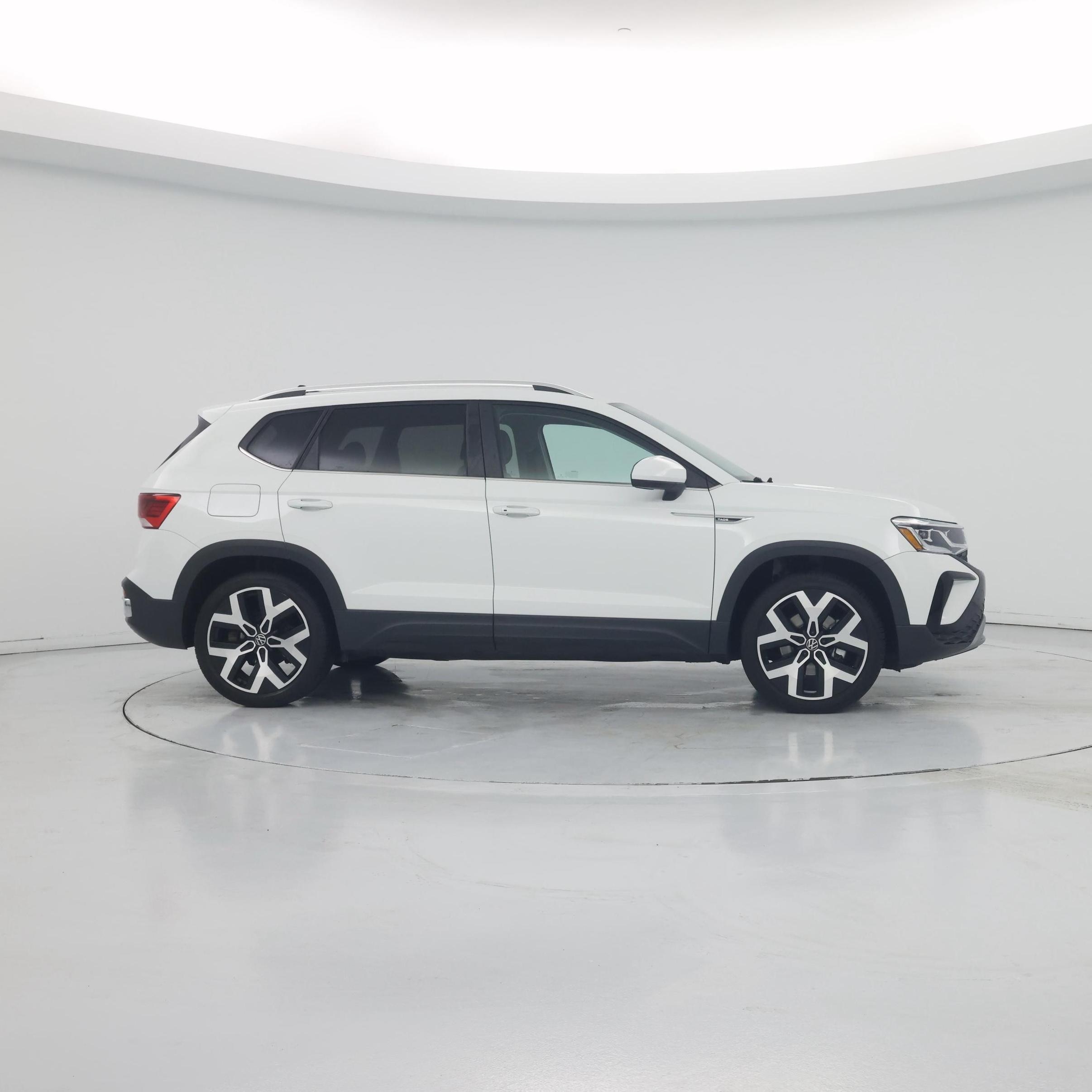 Thumbnail: 2022 Volkswagen Taos - 7