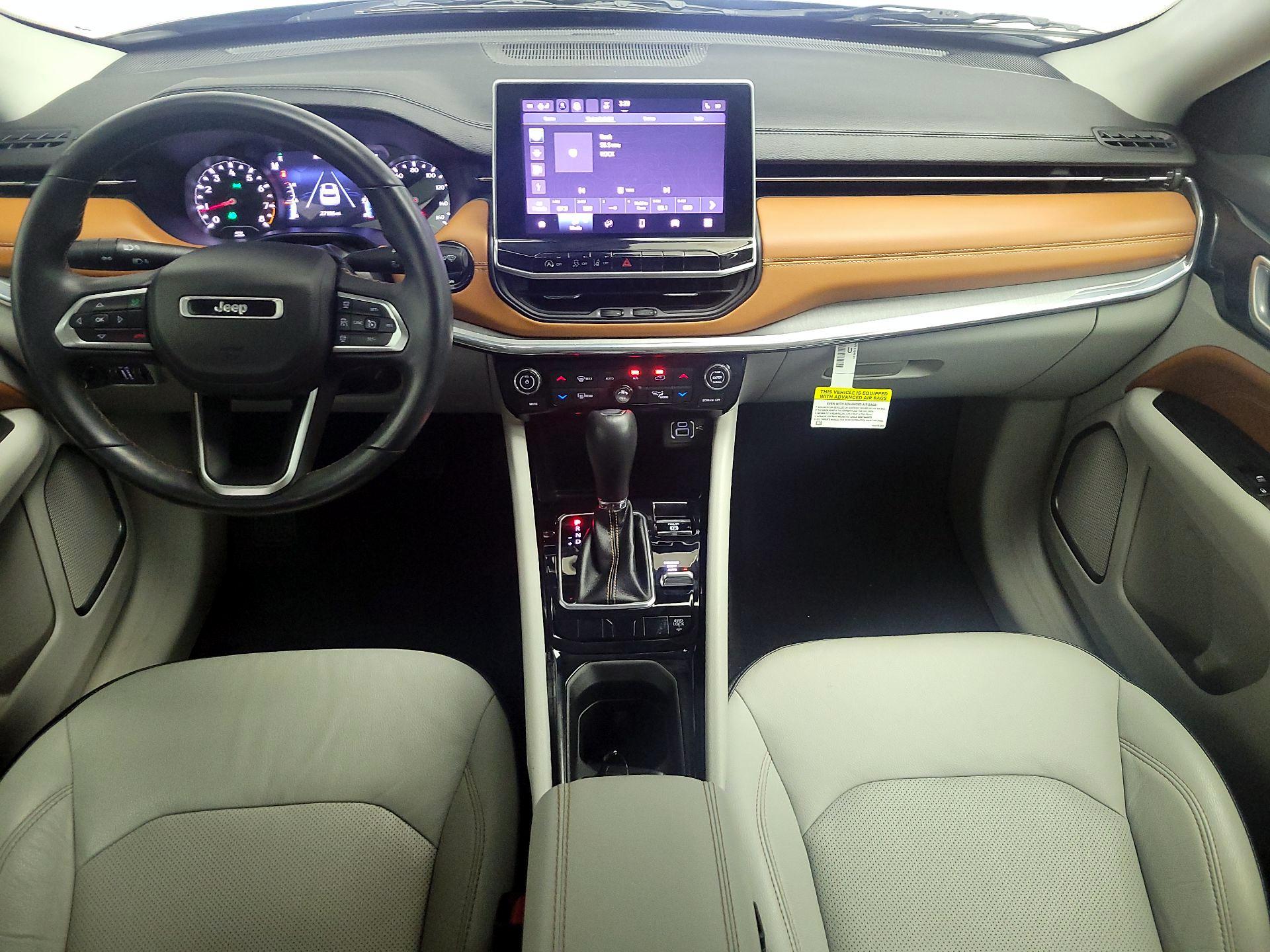 Thumbnail: 2022 Jeep Compass - 9