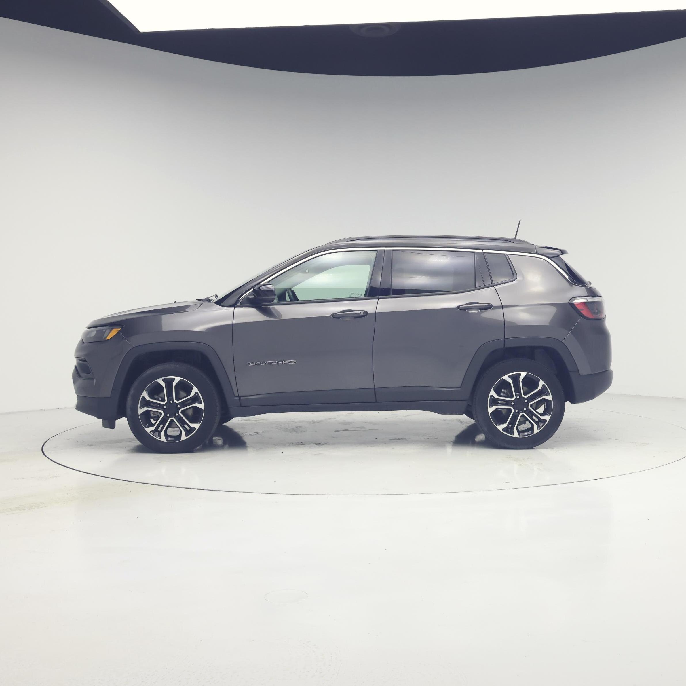 Thumbnail: 2022 Jeep Compass - 3