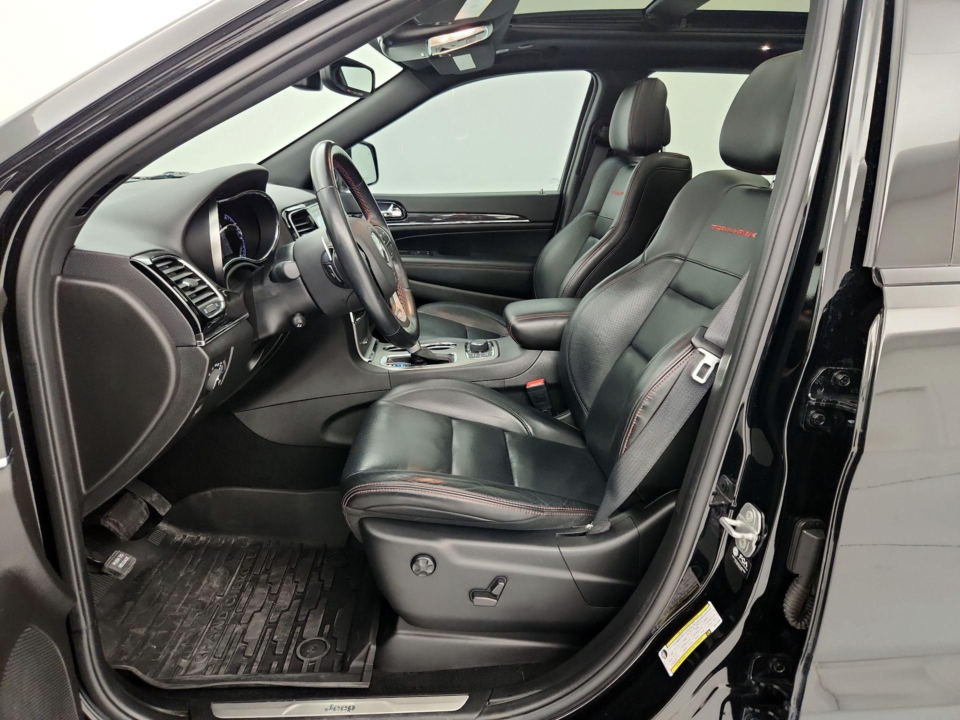 Thumbnail: 2021 Jeep Grand Cherokee - 11