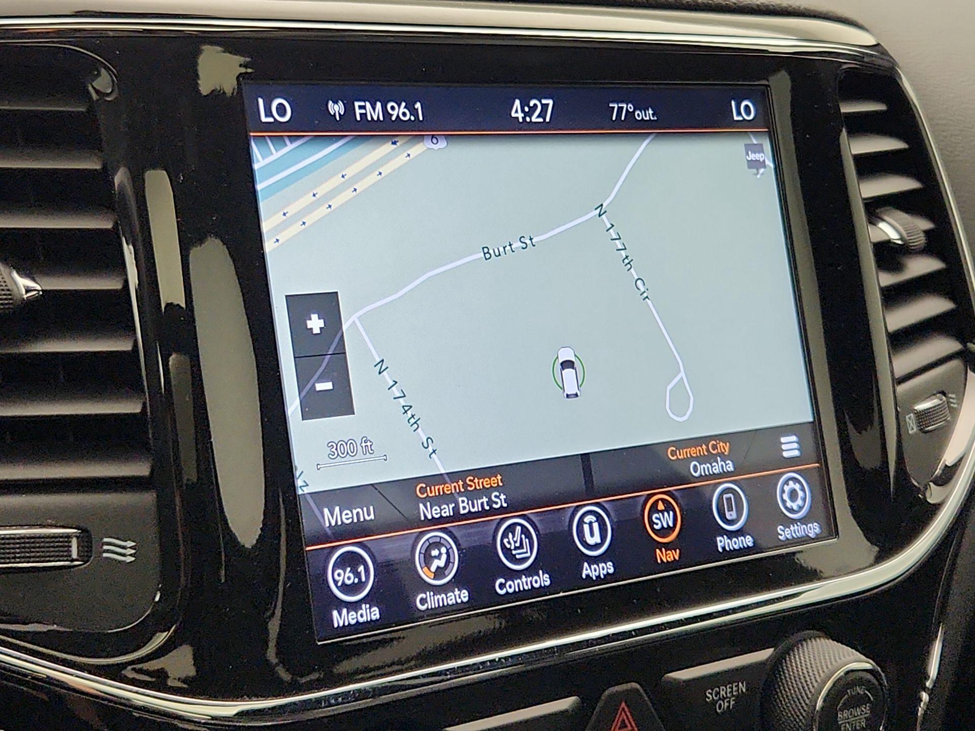 Thumbnail: 2021 Jeep Grand Cherokee - 14