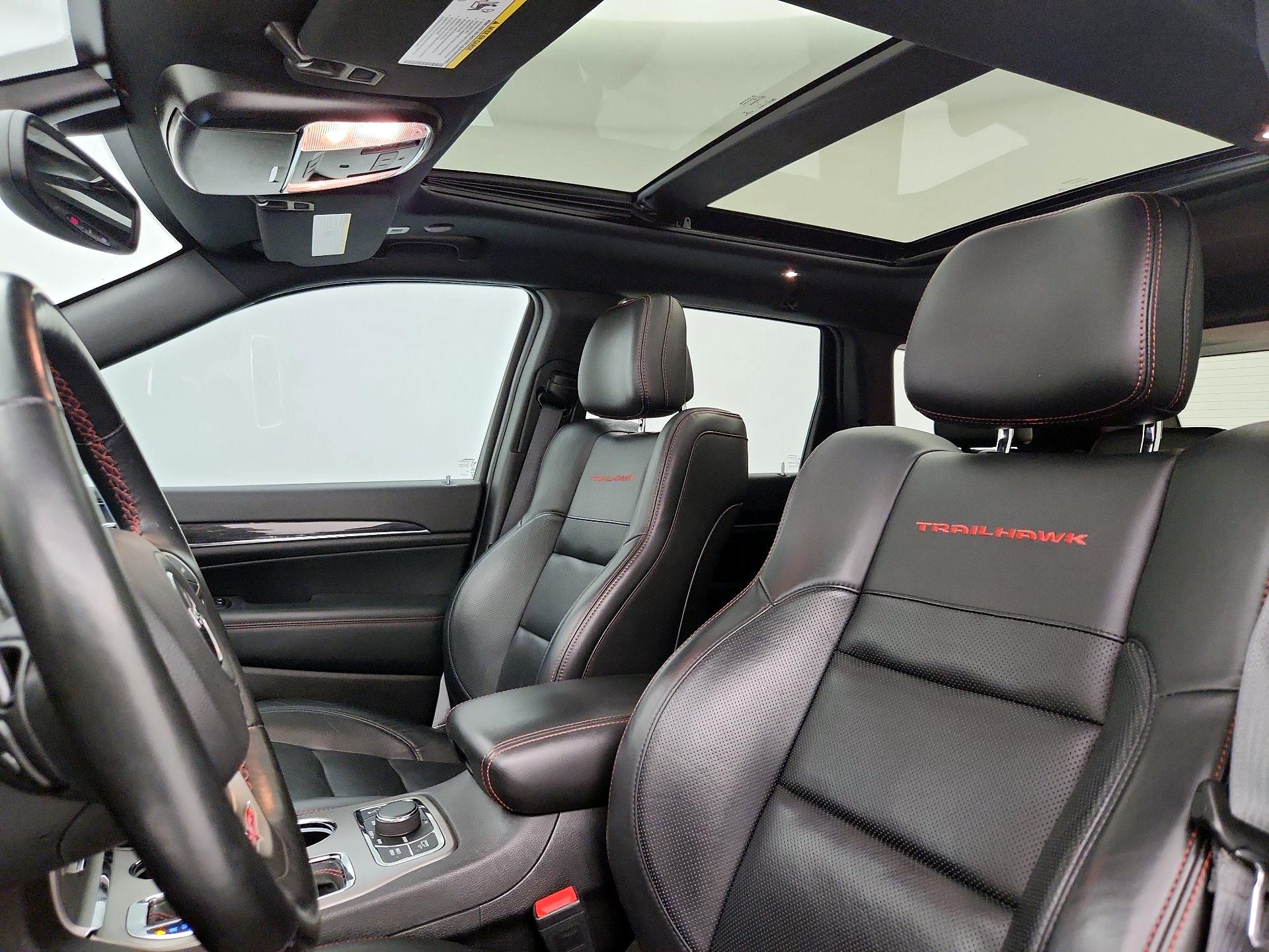Thumbnail: 2021 Jeep Grand Cherokee - 20