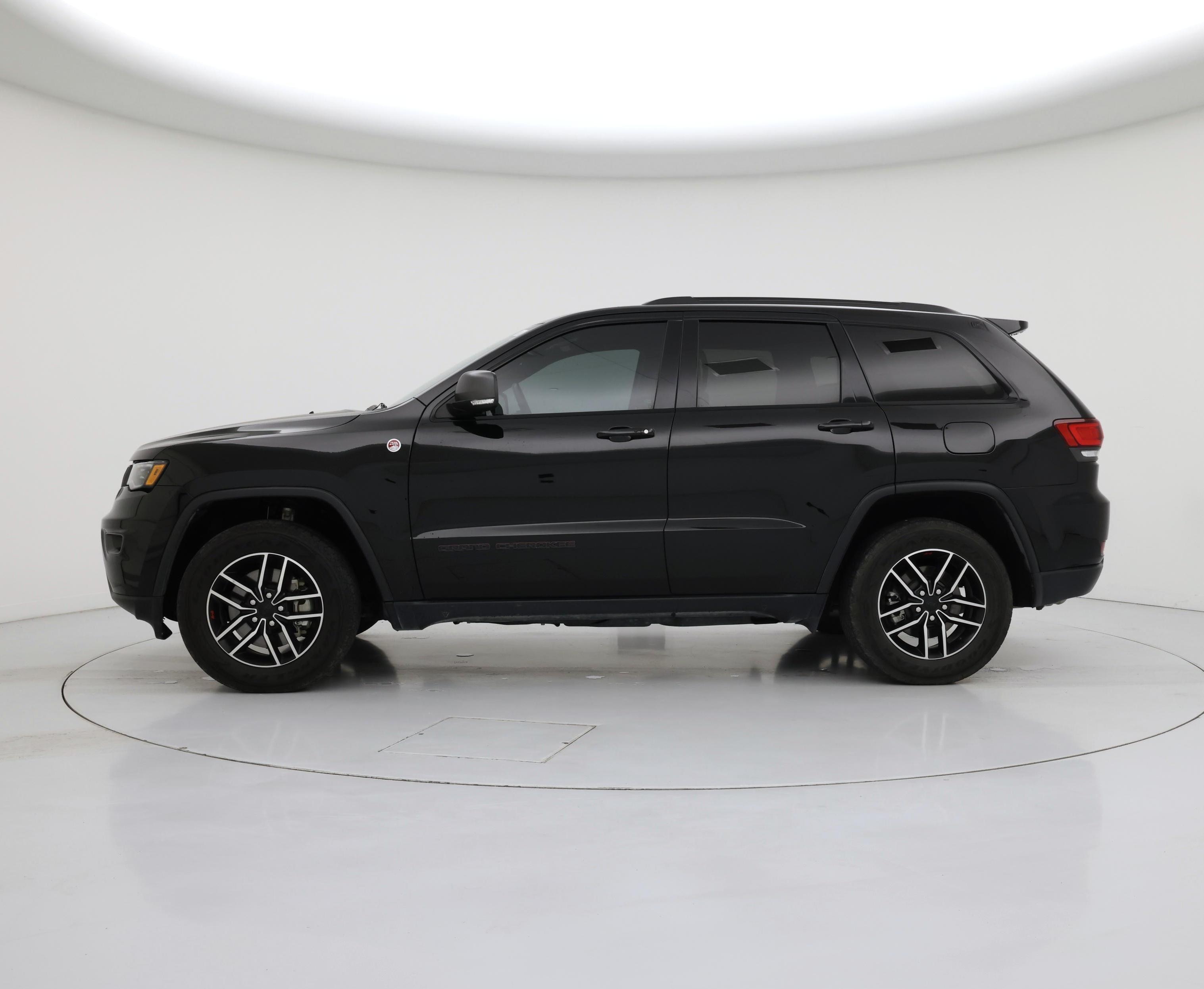 Thumbnail: 2021 Jeep Grand Cherokee - 3