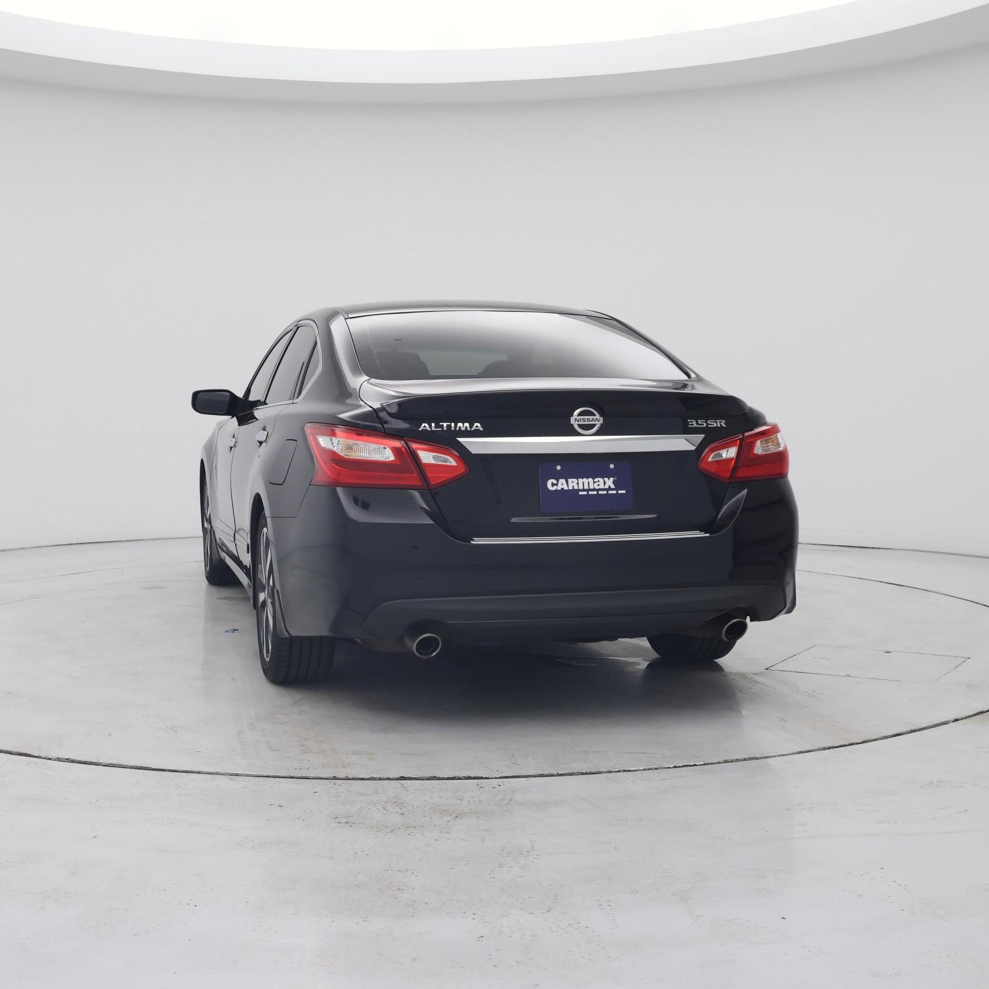 Thumbnail: 2016 Nissan Altima - 6