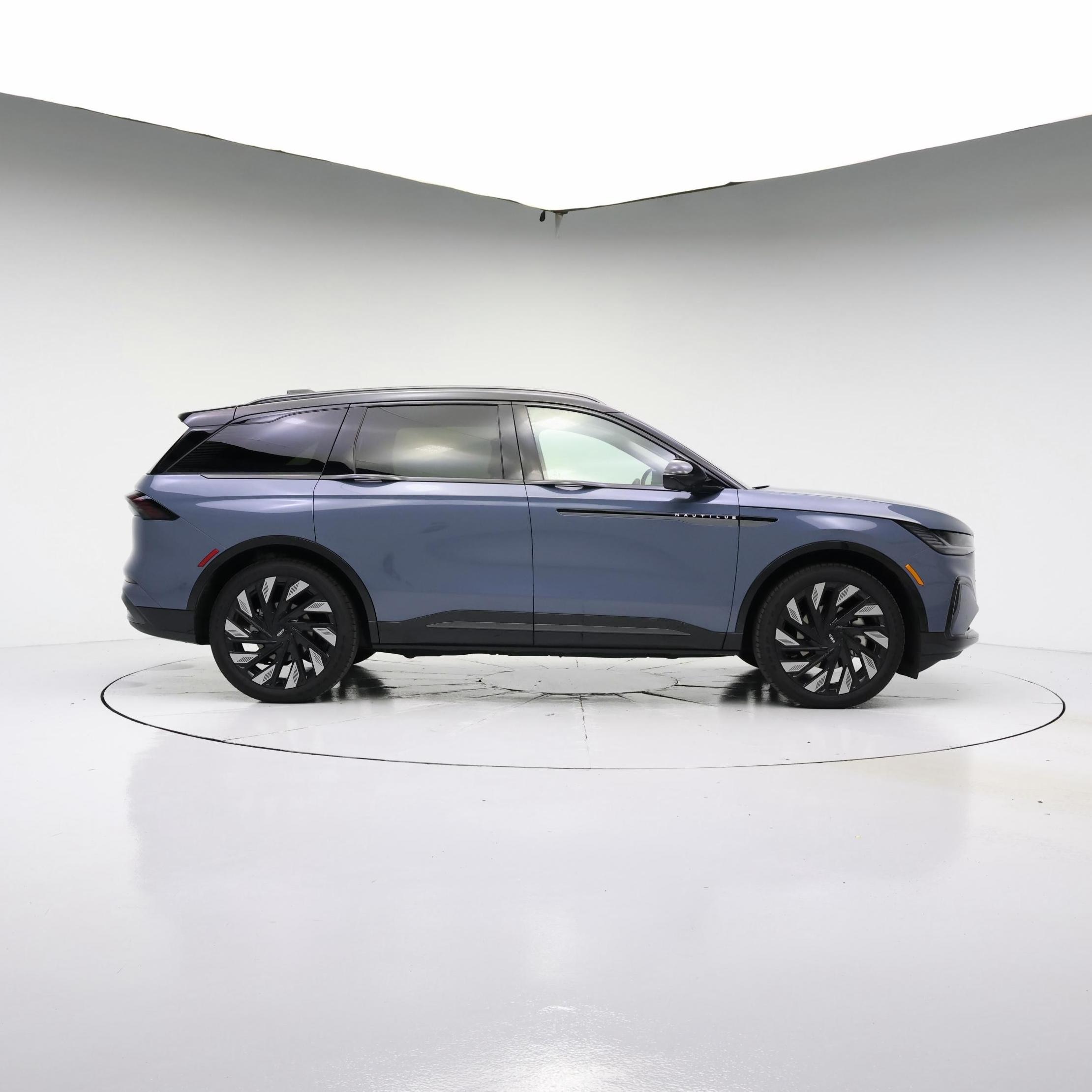 Thumbnail: 2026 Lincoln Nautilus - 3