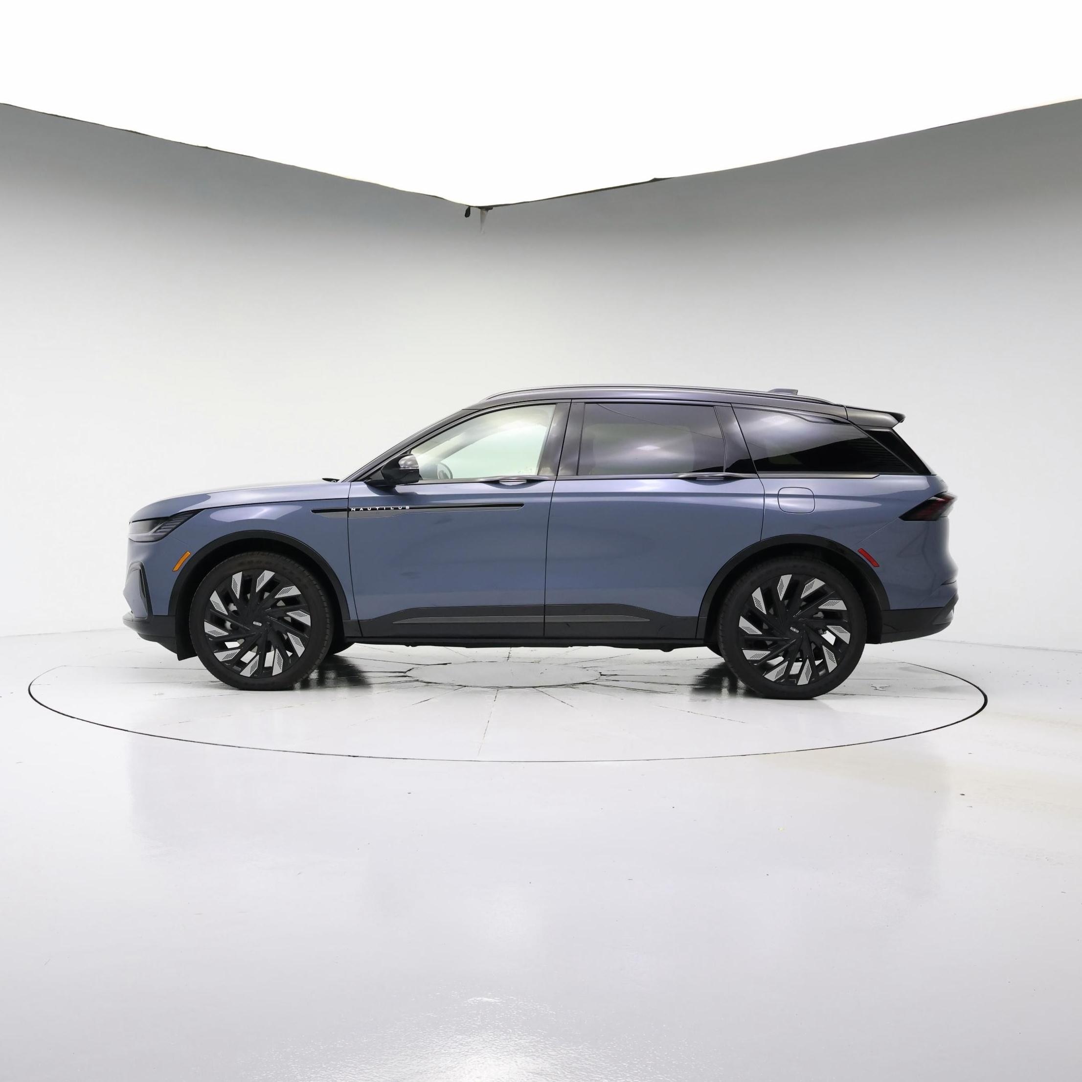 Thumbnail: 2026 Lincoln Nautilus - 7